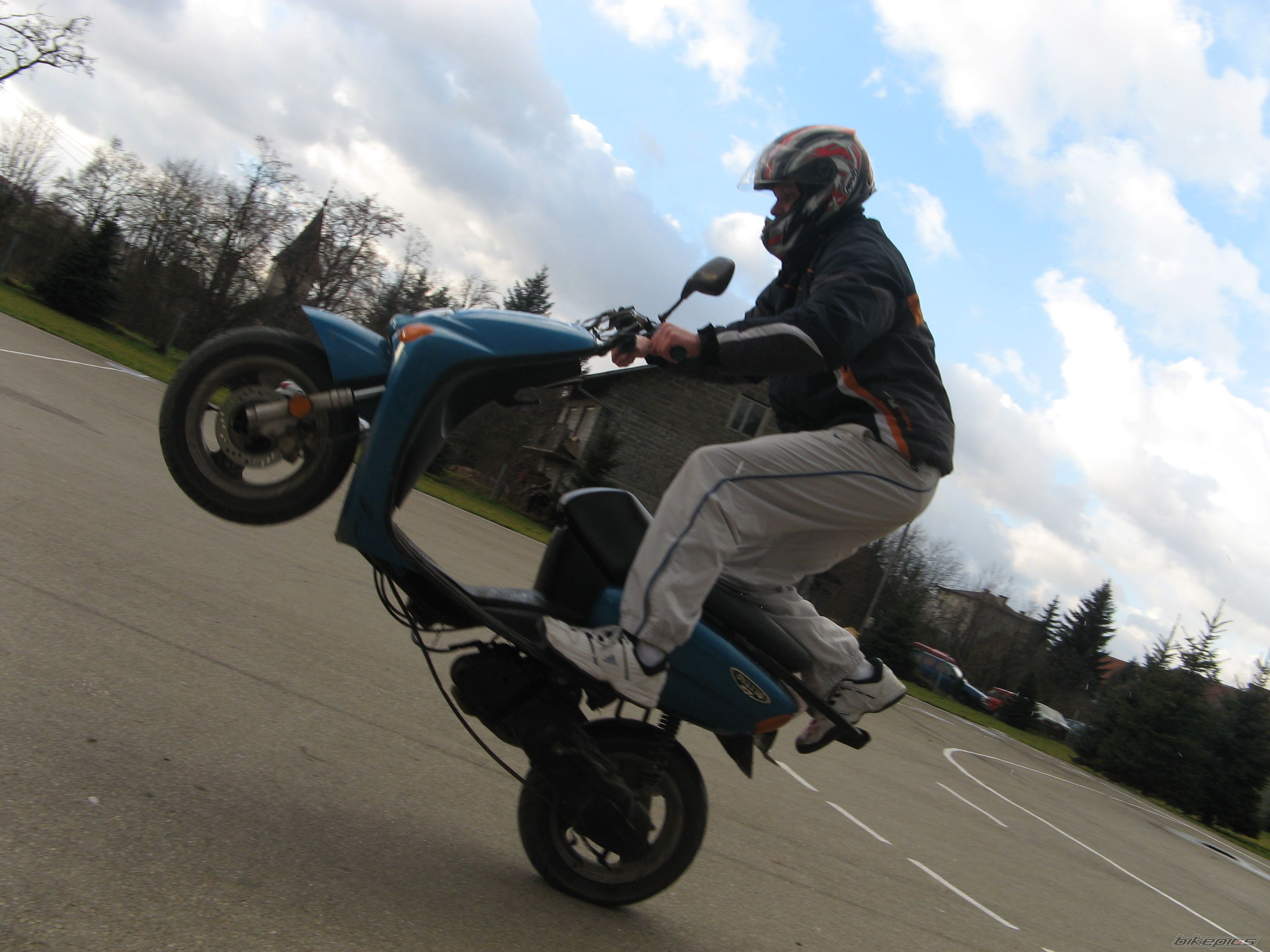 Photo 1564721