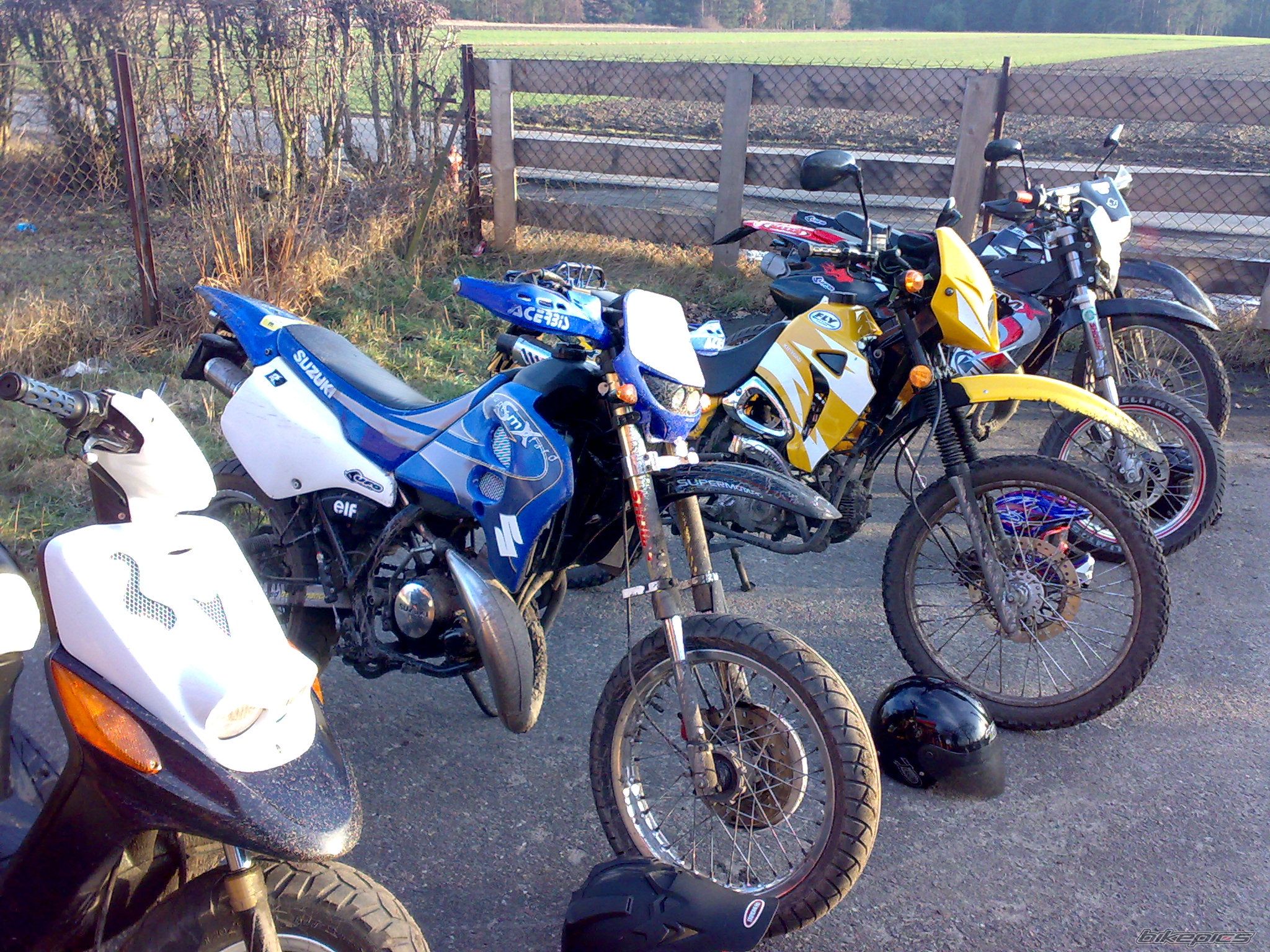 Photo 1564946