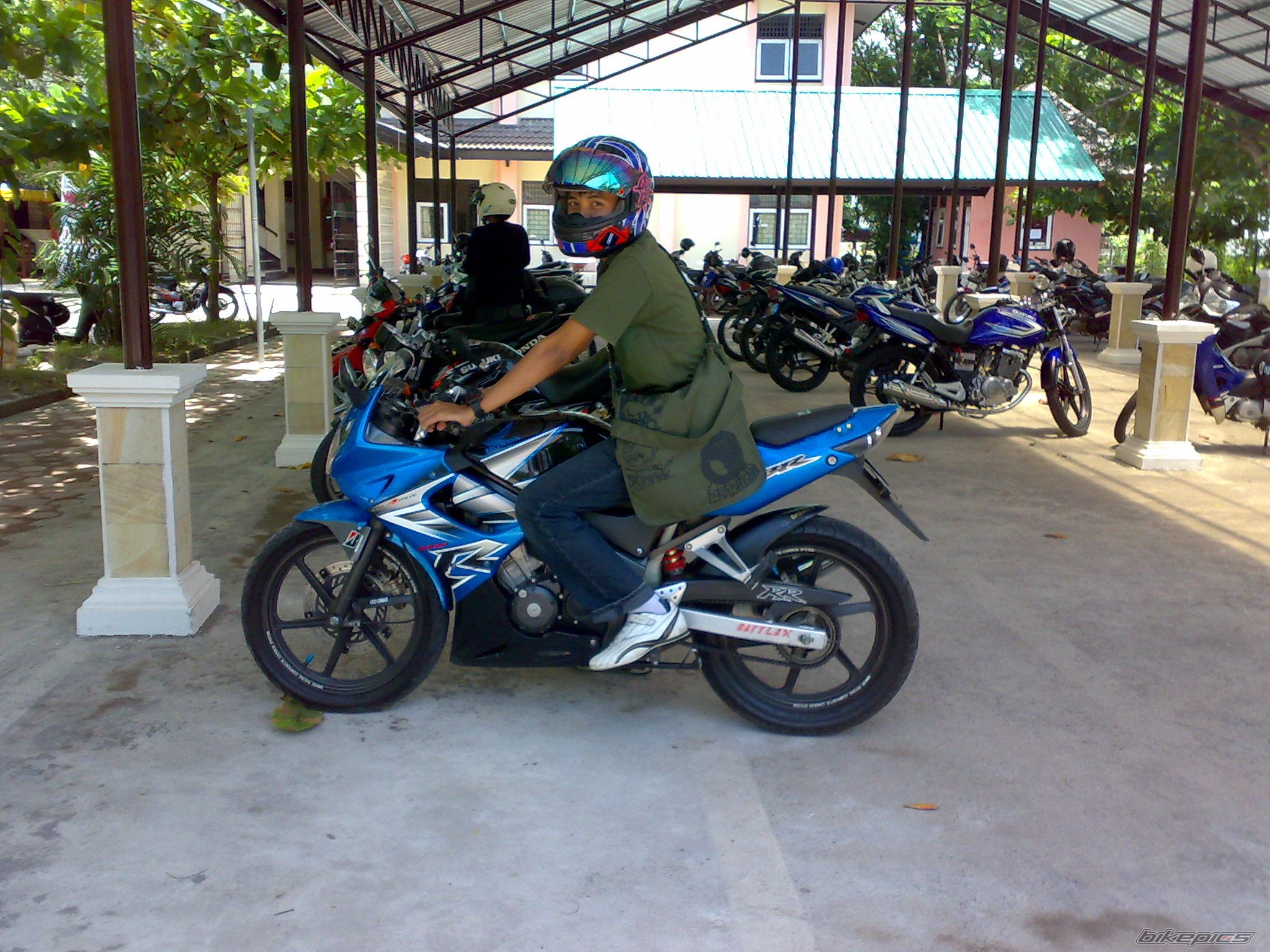 Photo 1565542
