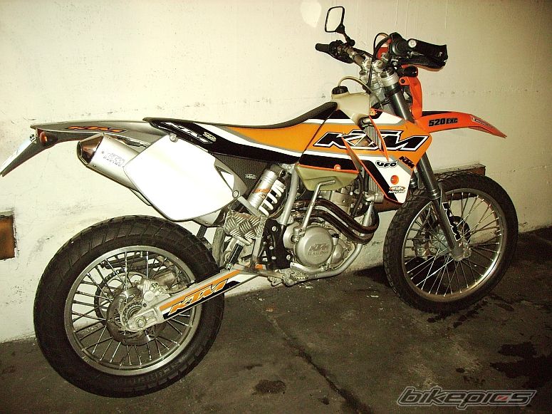 Photo 1566581