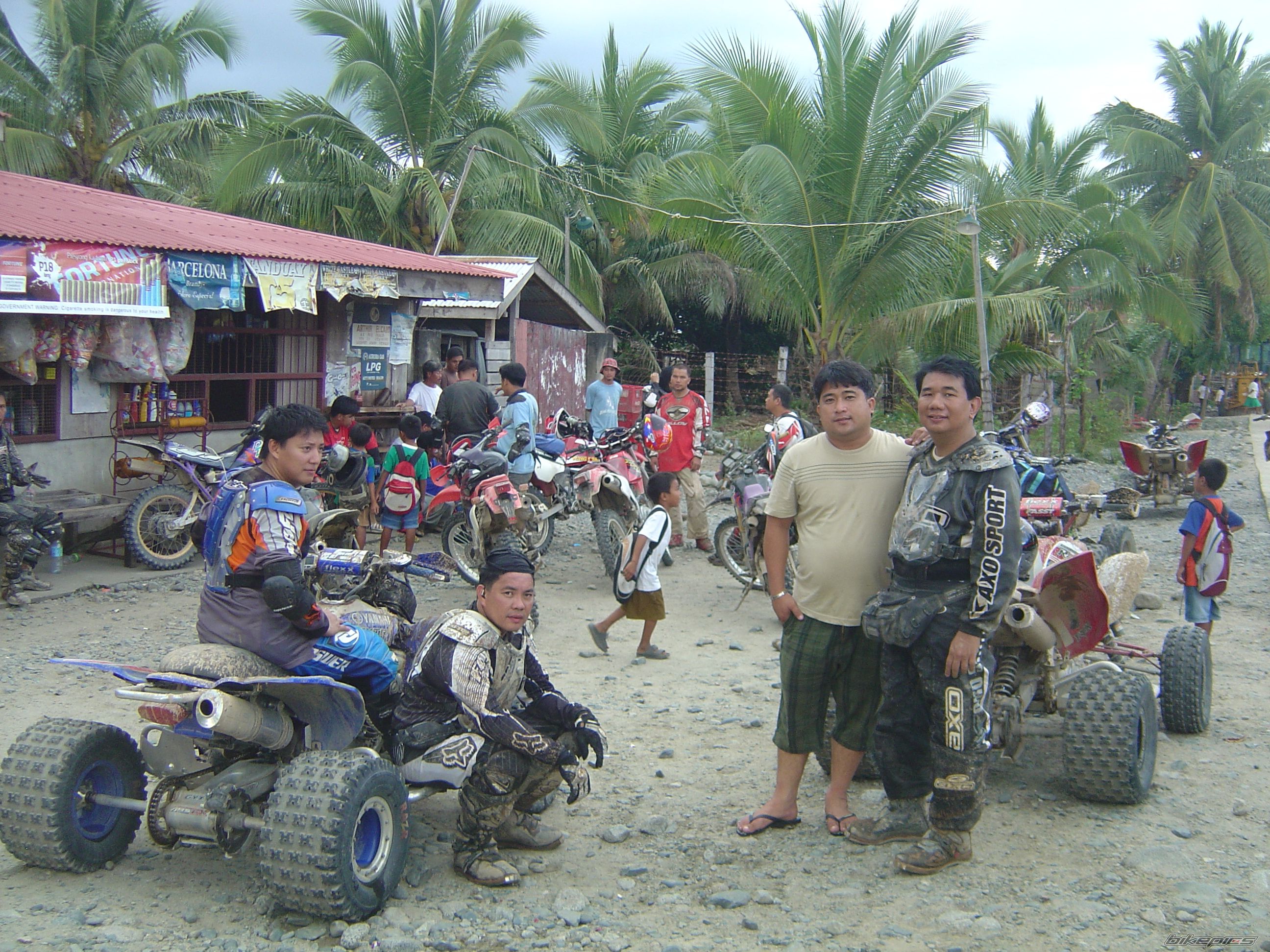 Photo 1566853