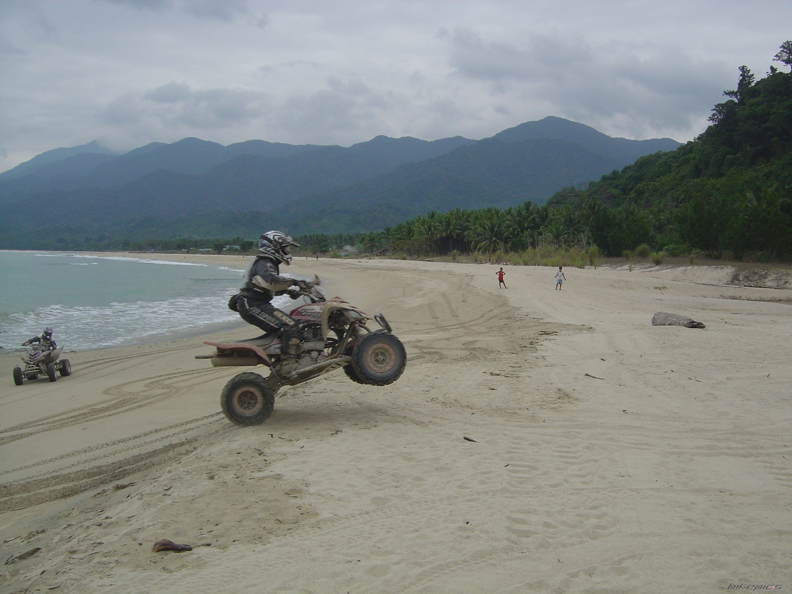 Photo 1566872
