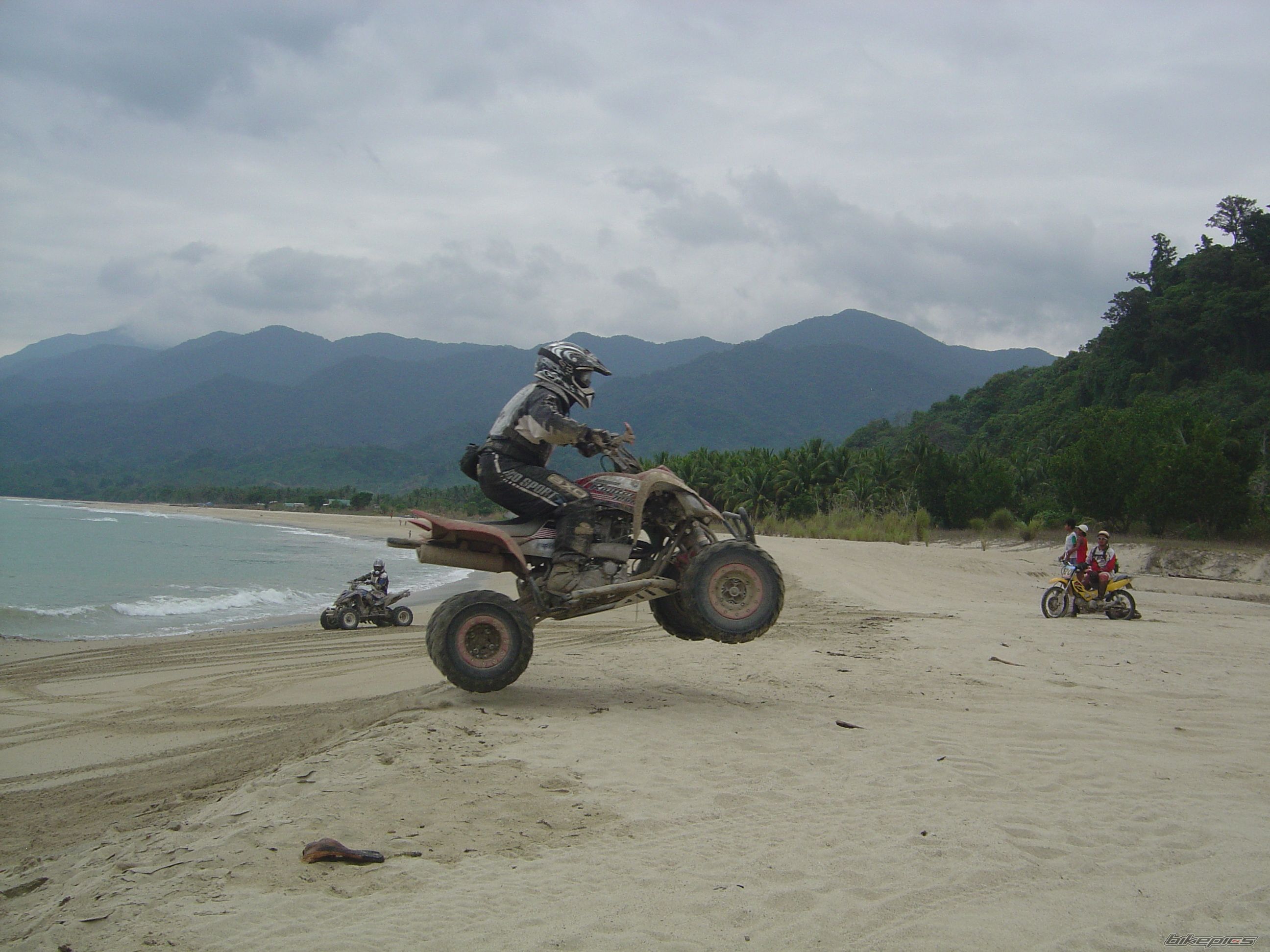Photo 1566874