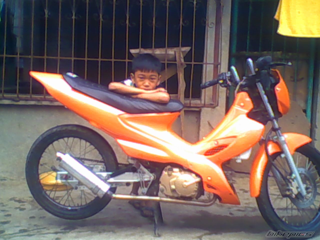 Photo 1567932