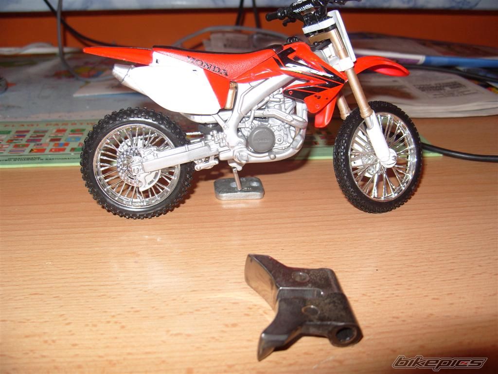 Photo 1568566