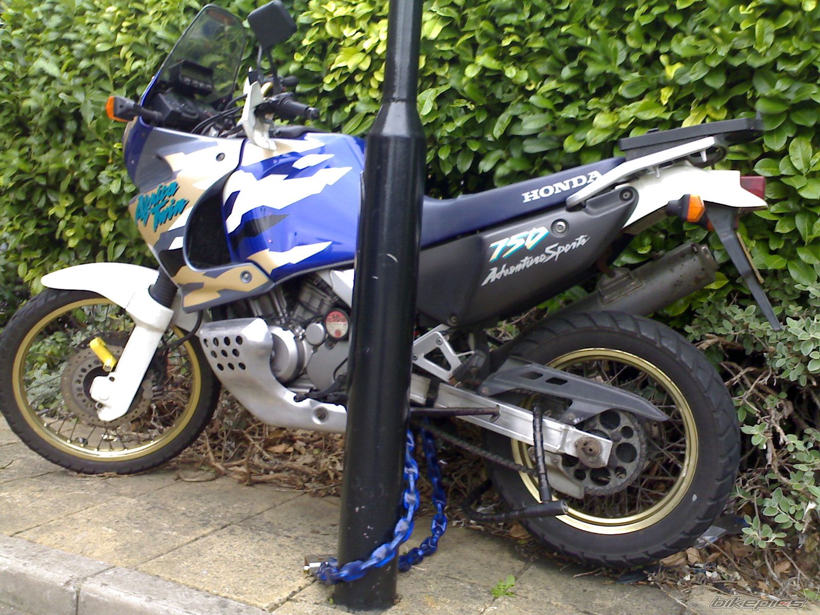 Photo 1568789