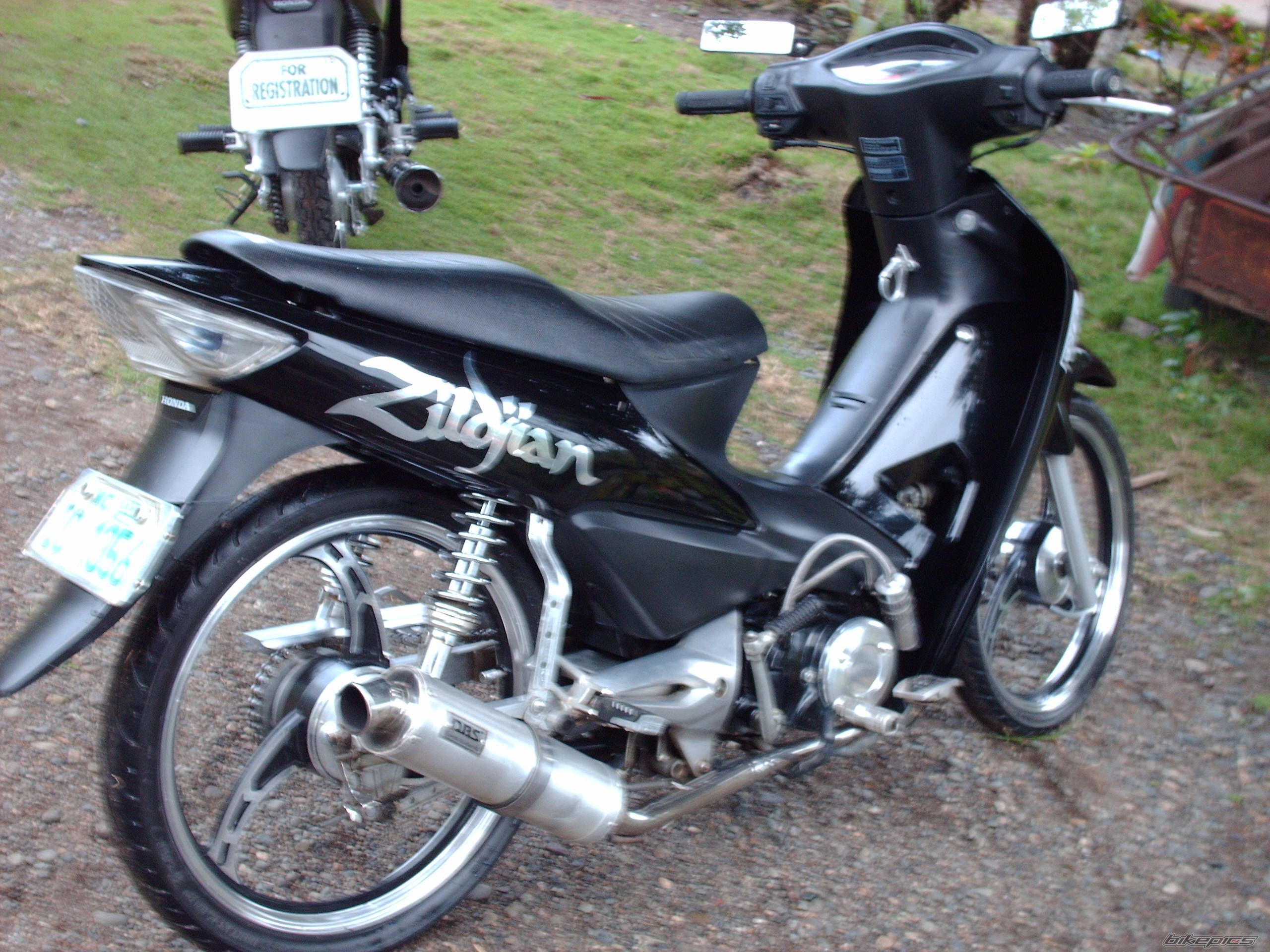 Photo 1568817