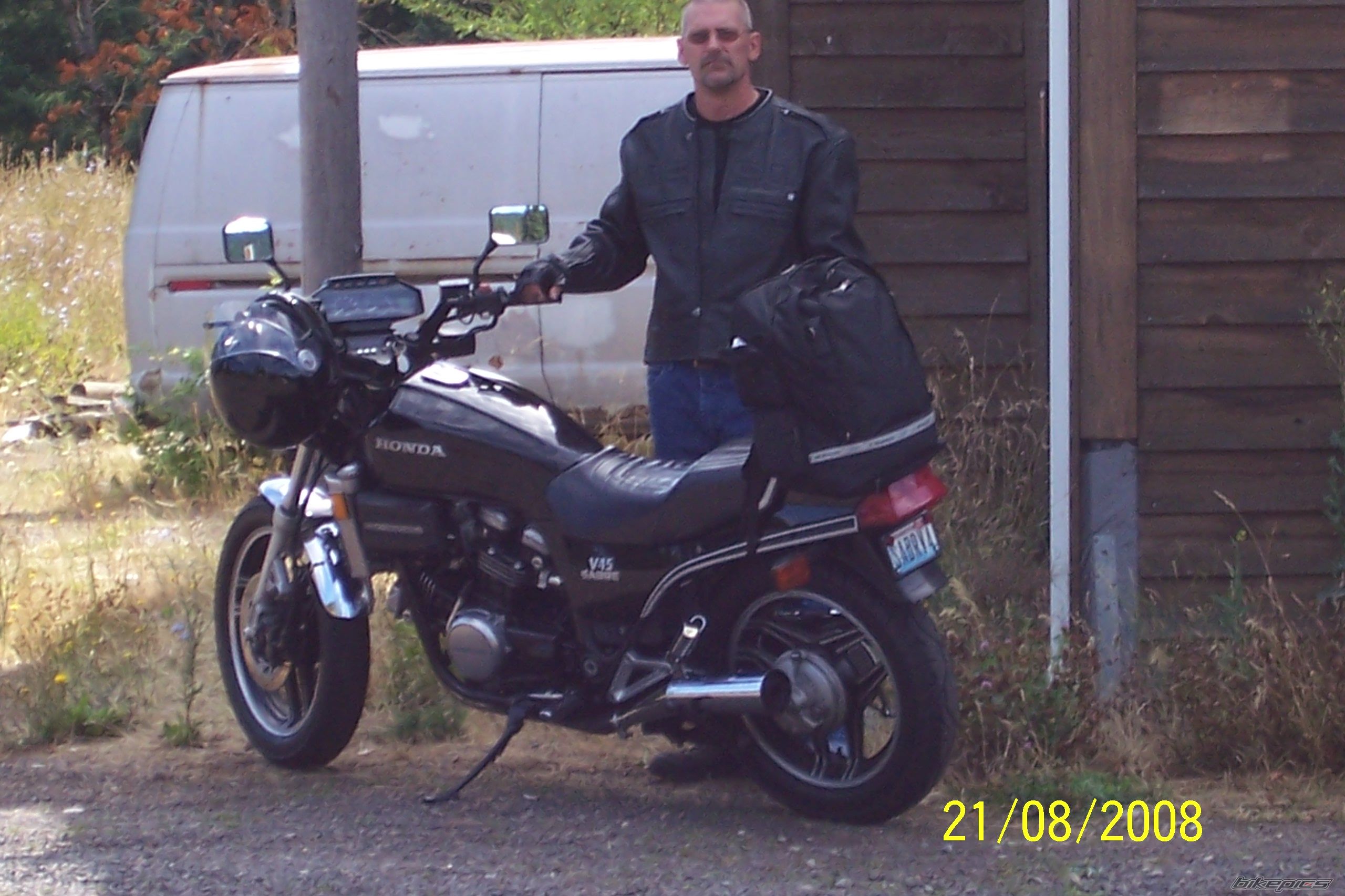 Photo 1568836