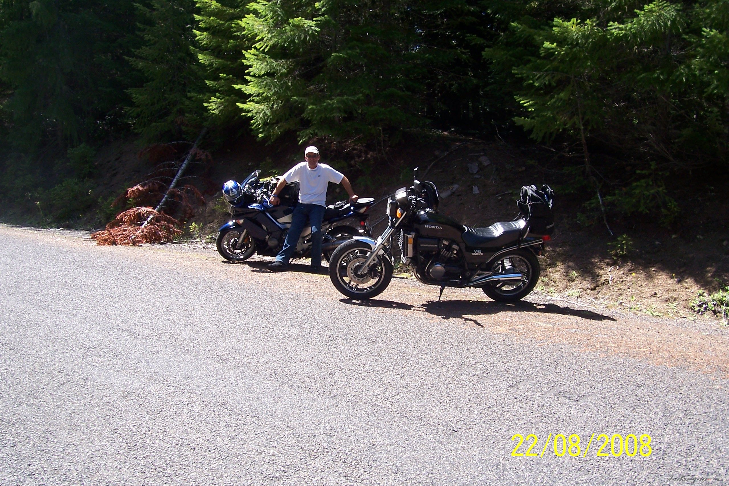 Photo 1568845