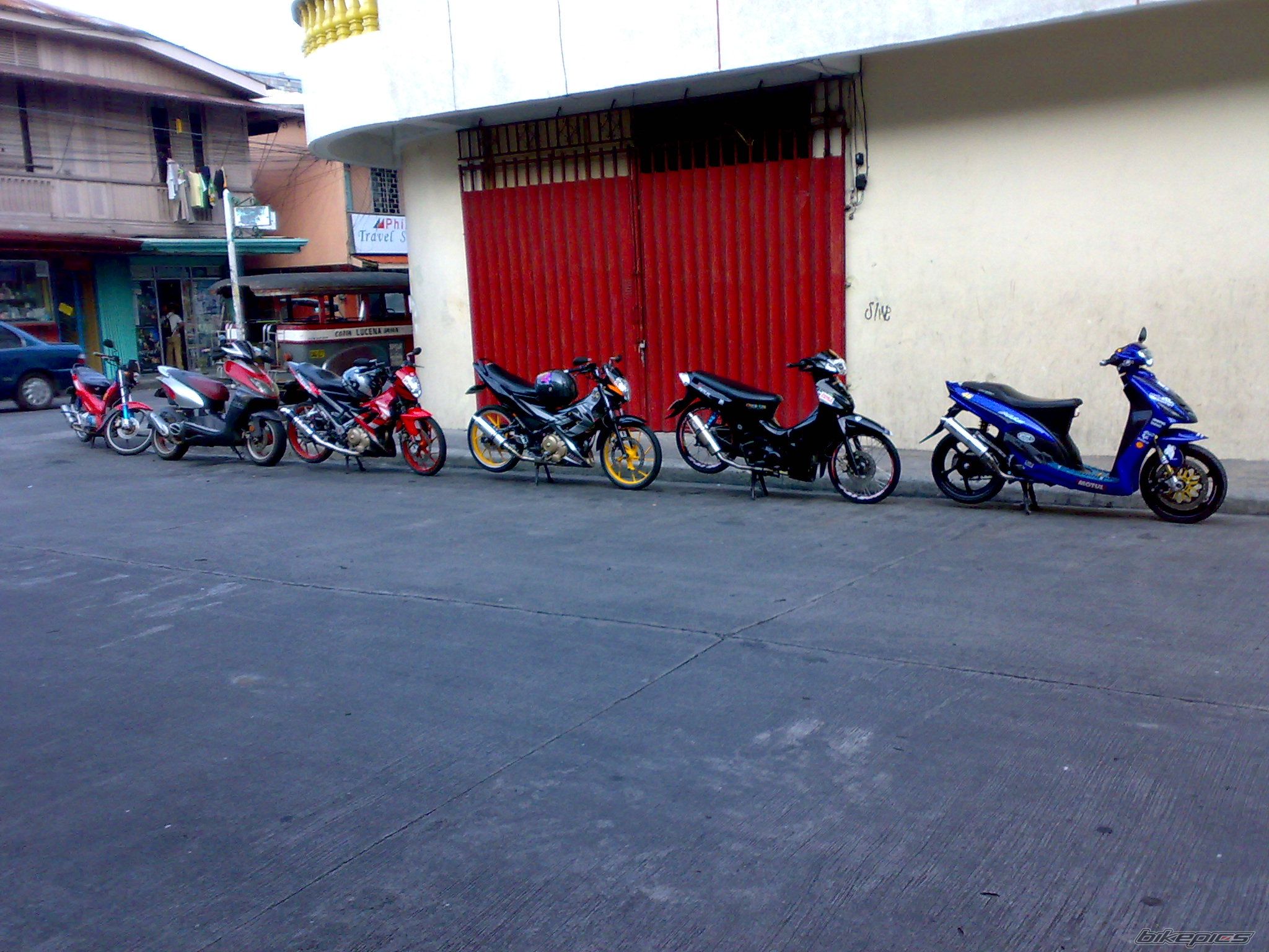 Photo 1569102
