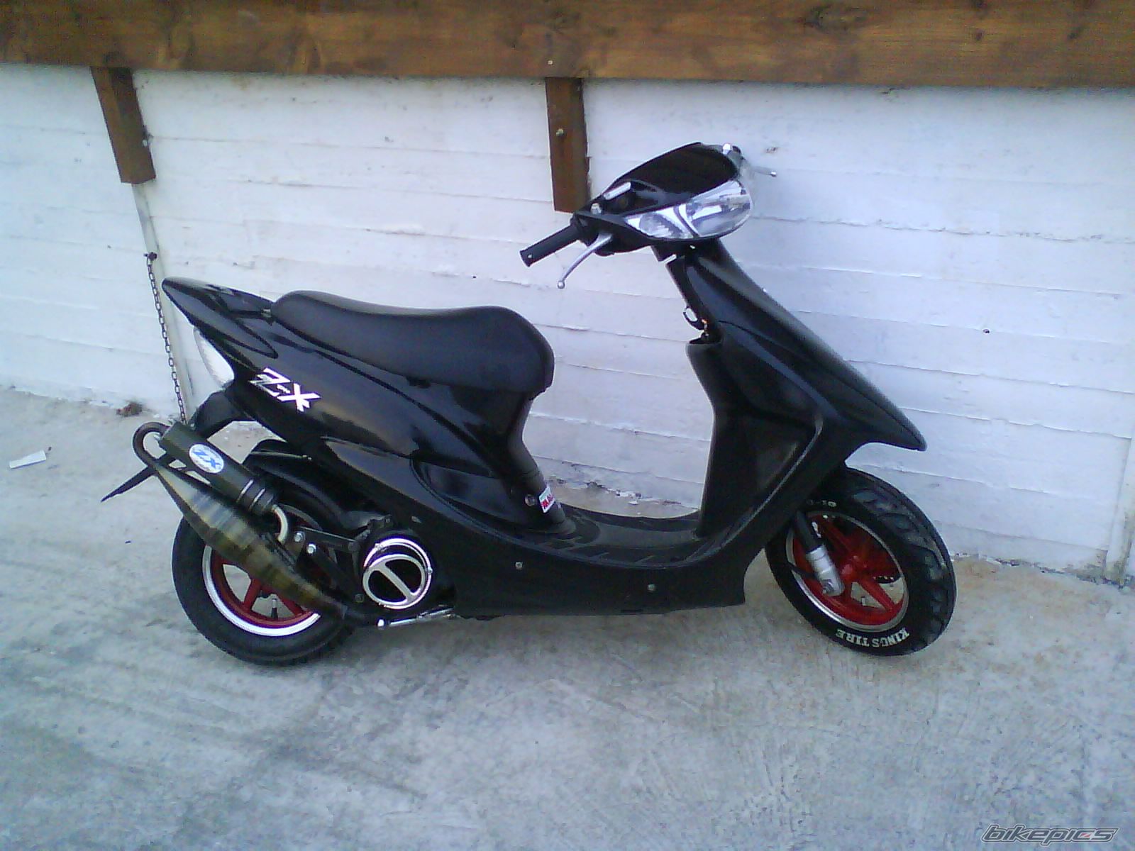 Photo 1569302