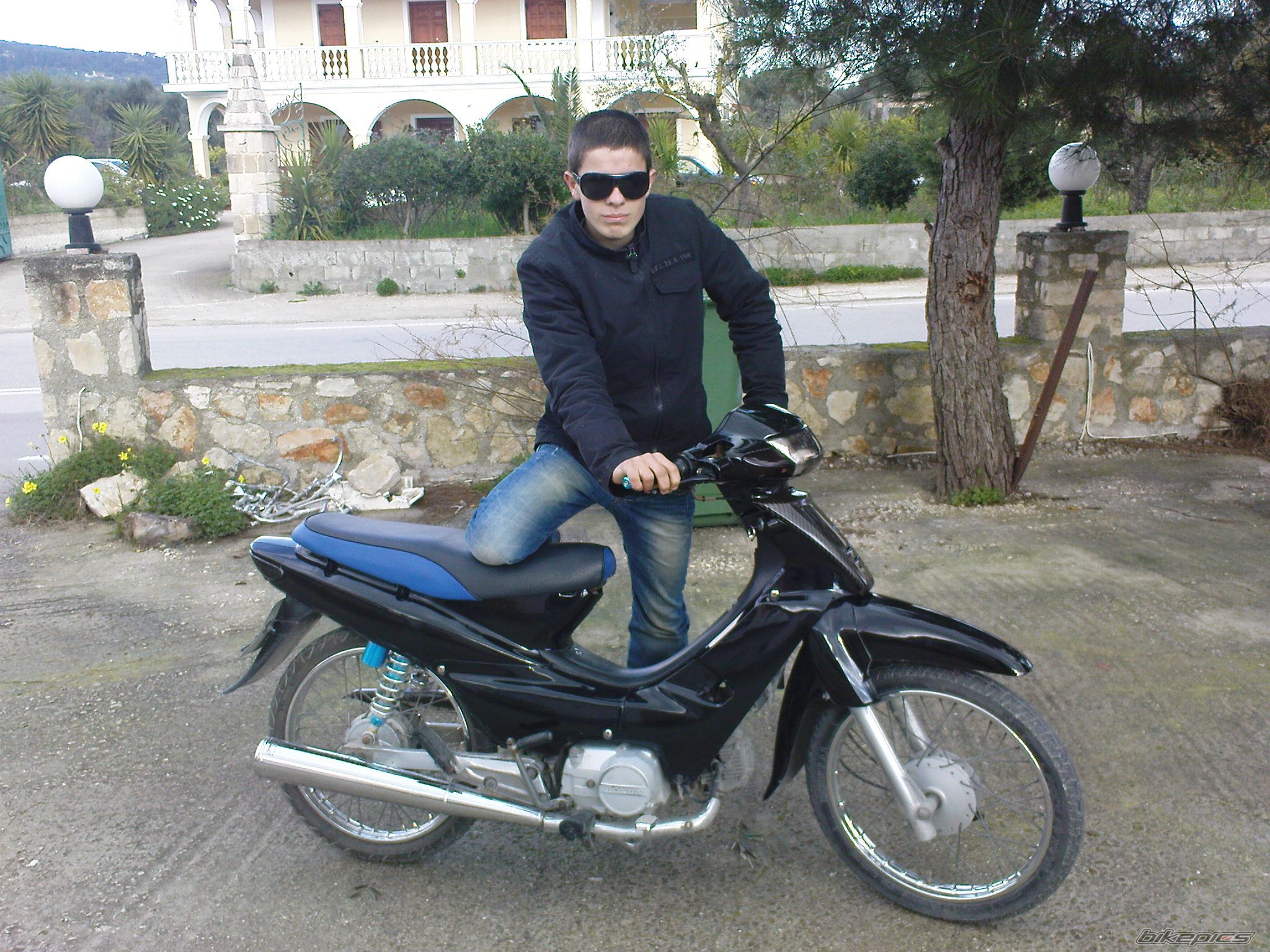 Bike Photo 1569350