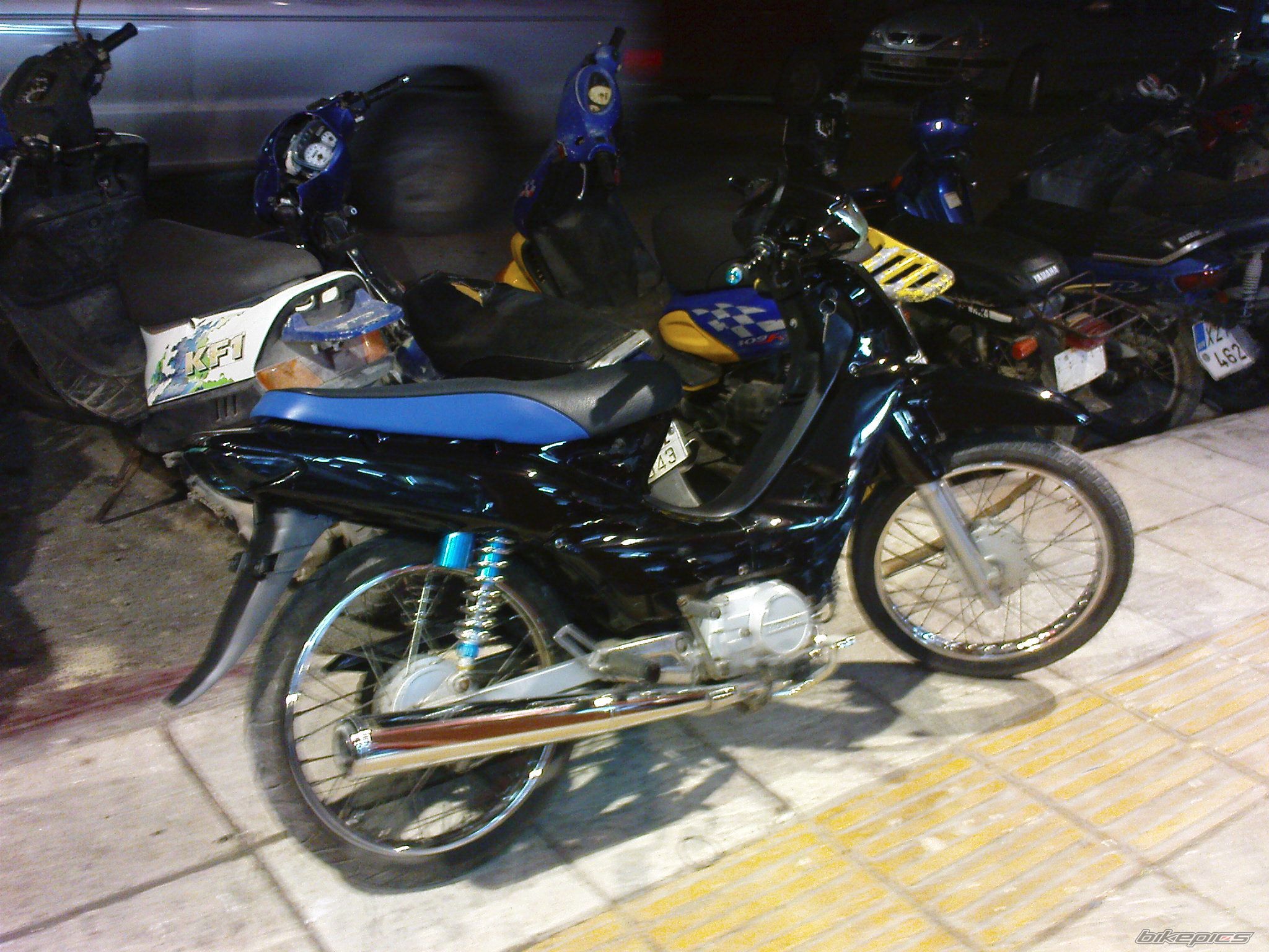 Photo 1569351