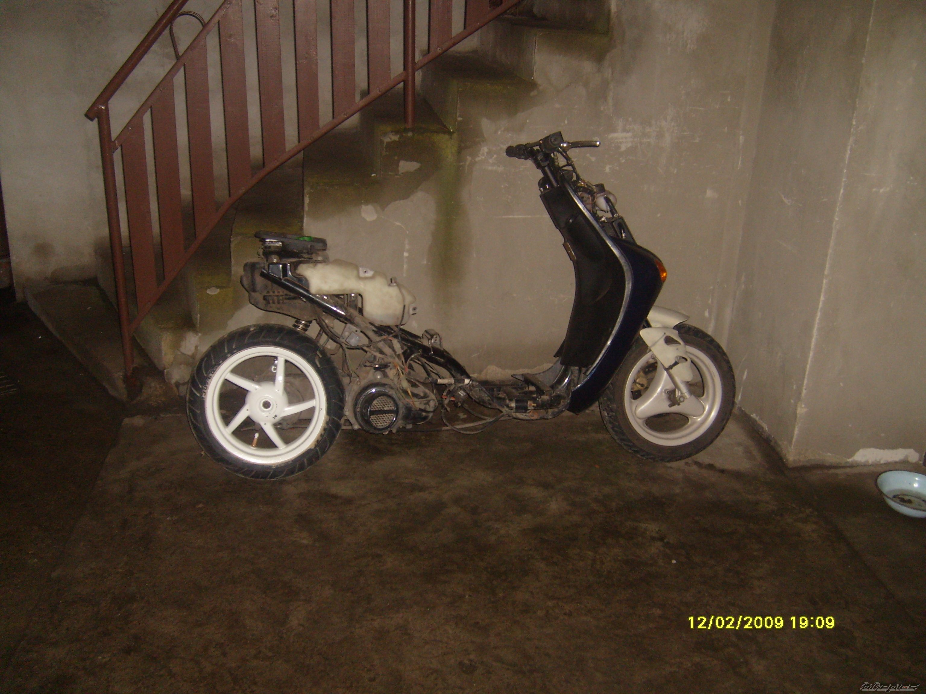 Photo 1569471