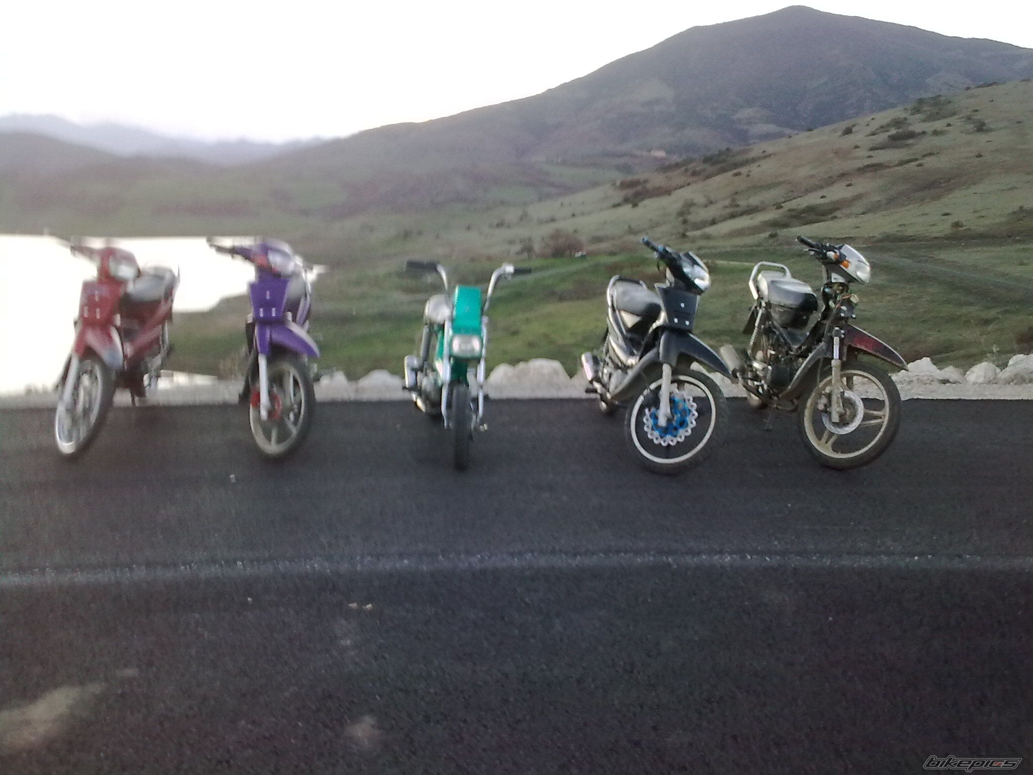 Photo 1569523