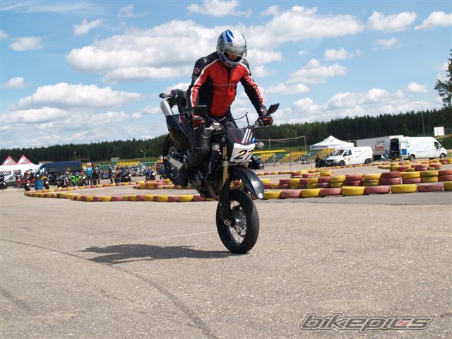 Photo 1569582