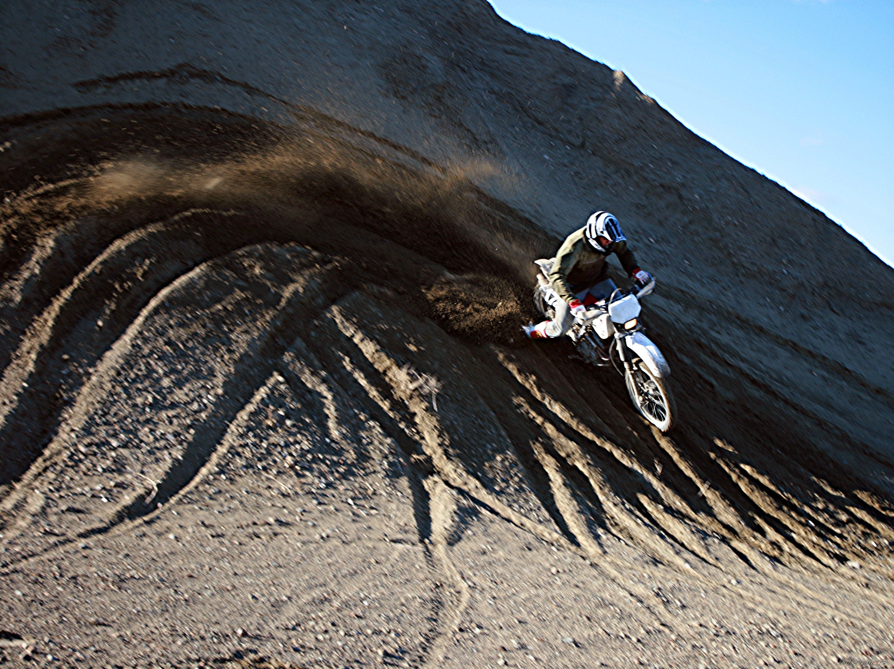 Bike Photo 1569640