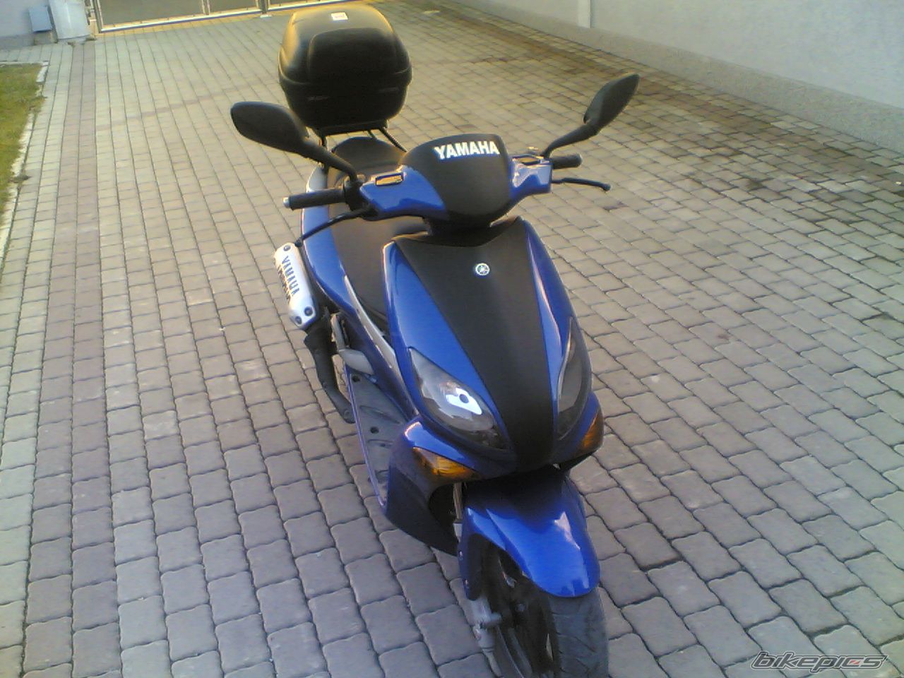 Photo 1569689