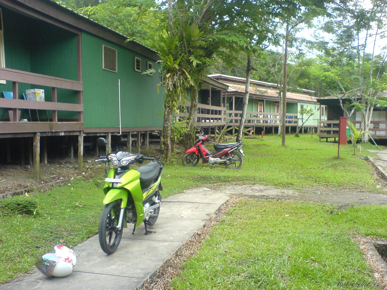 Photo 1569851