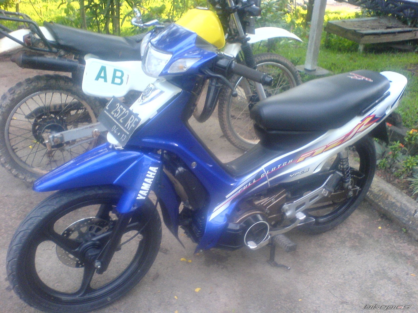 Photo 1569853