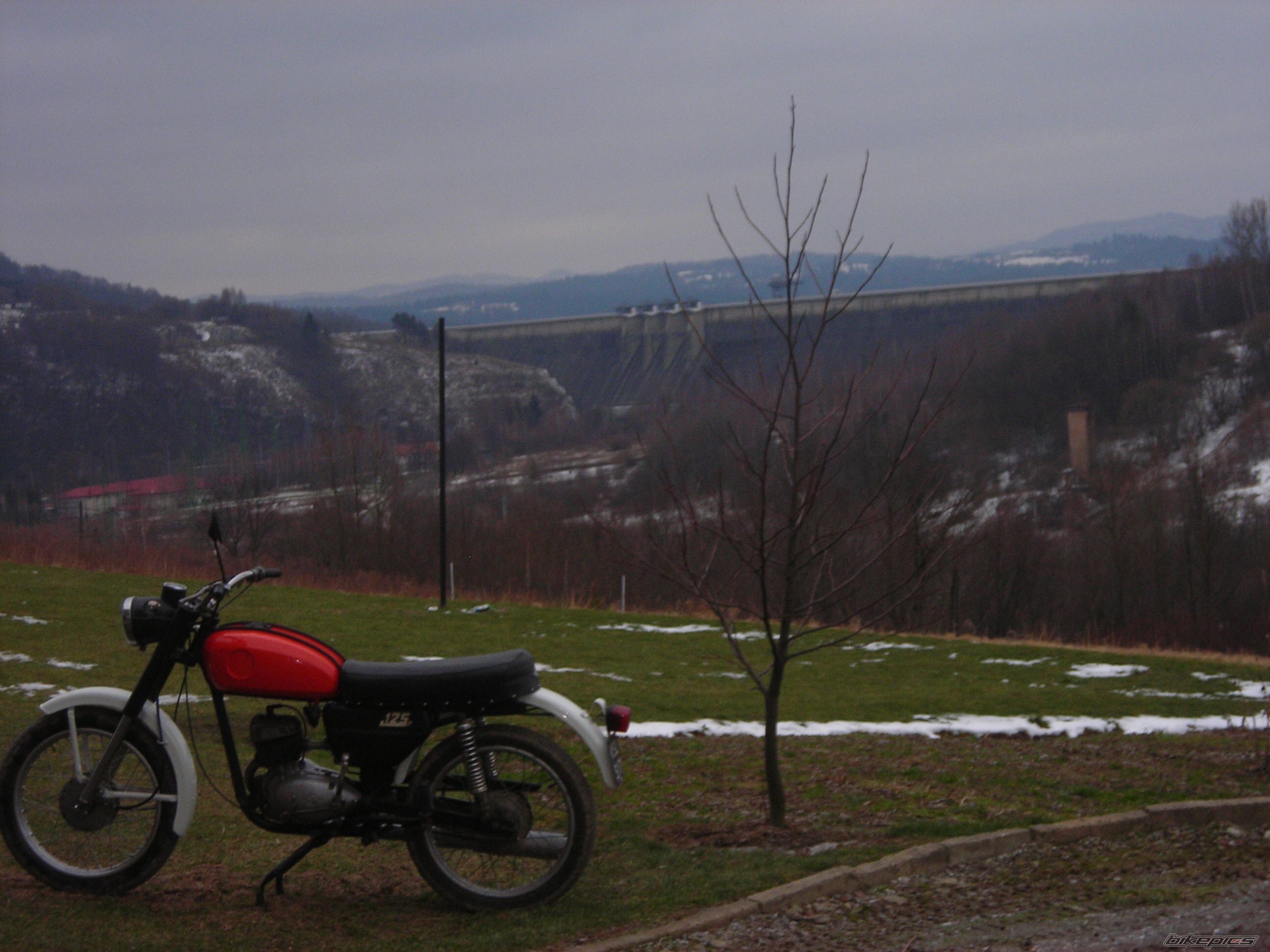 Photo 1569940