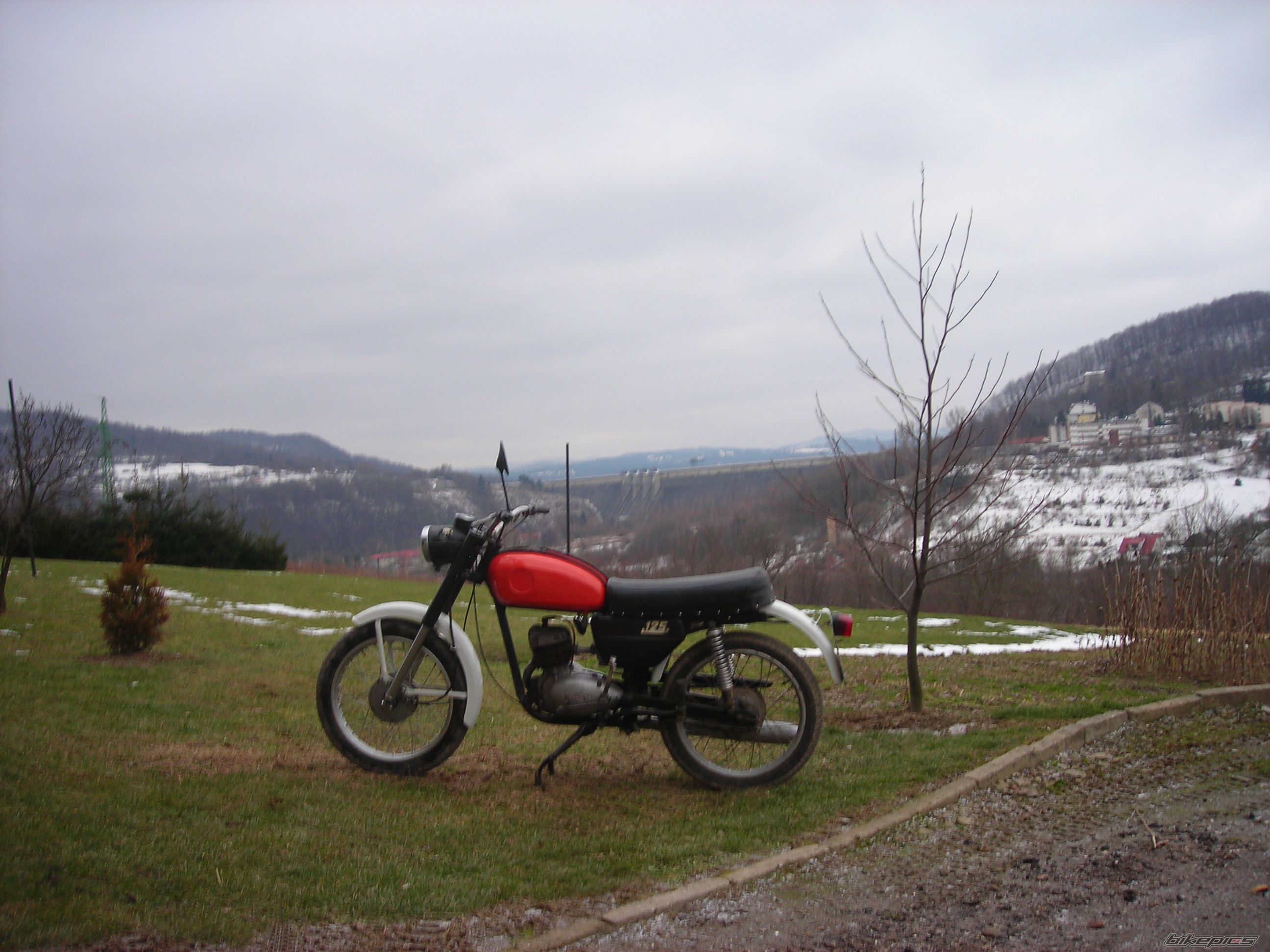 Photo 1569941
