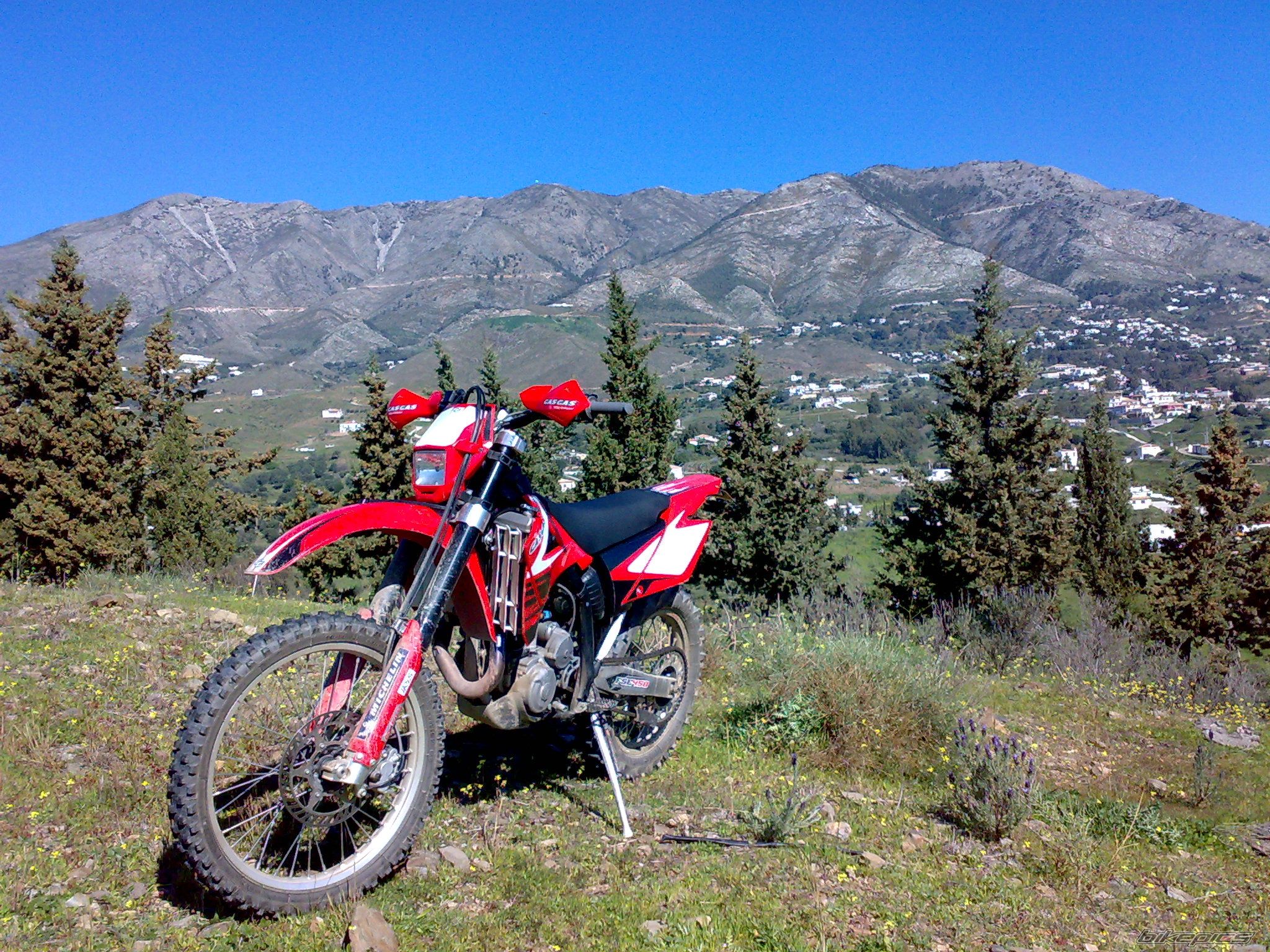 Photo 1570066
