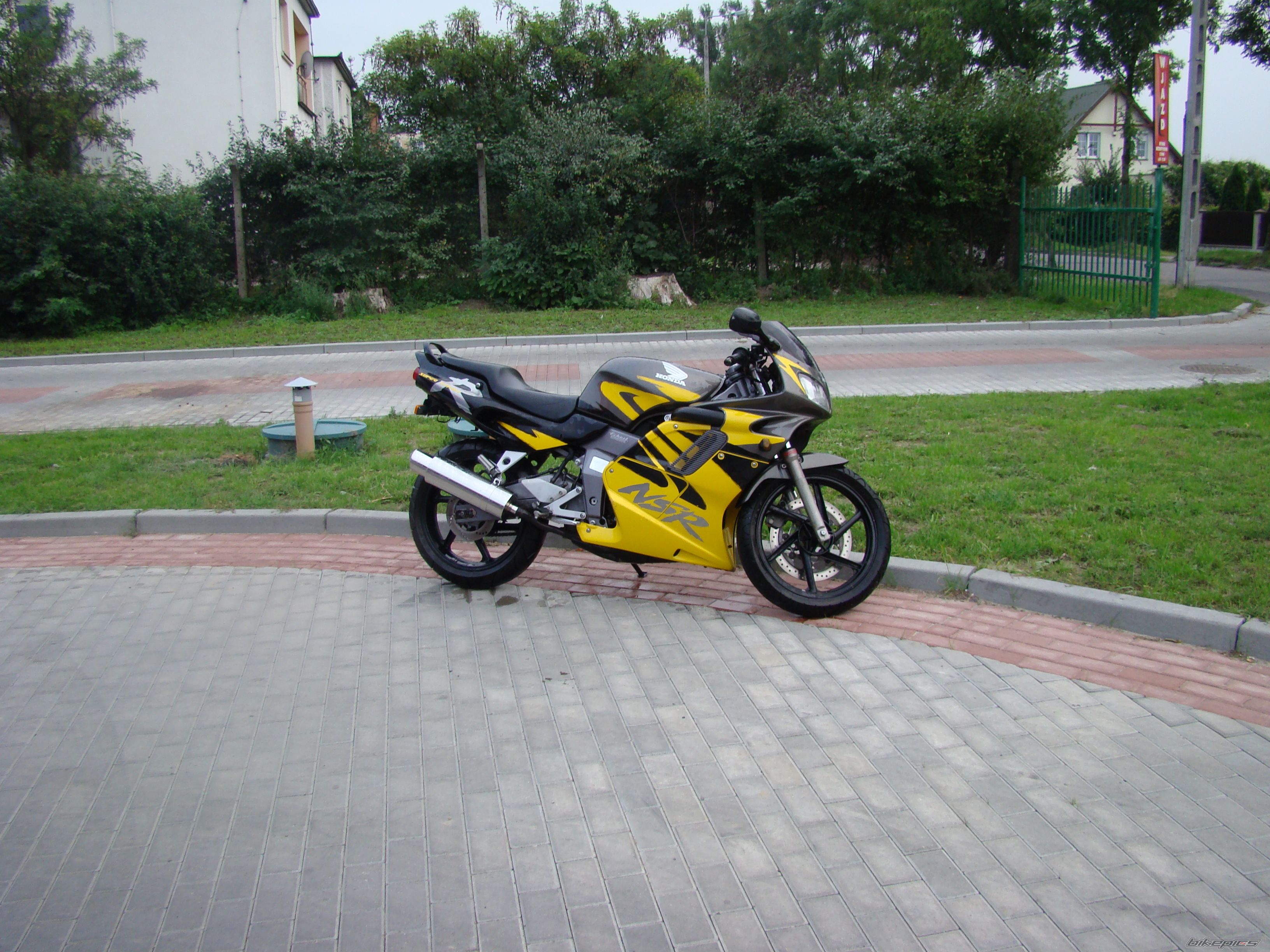 Photo 1570587