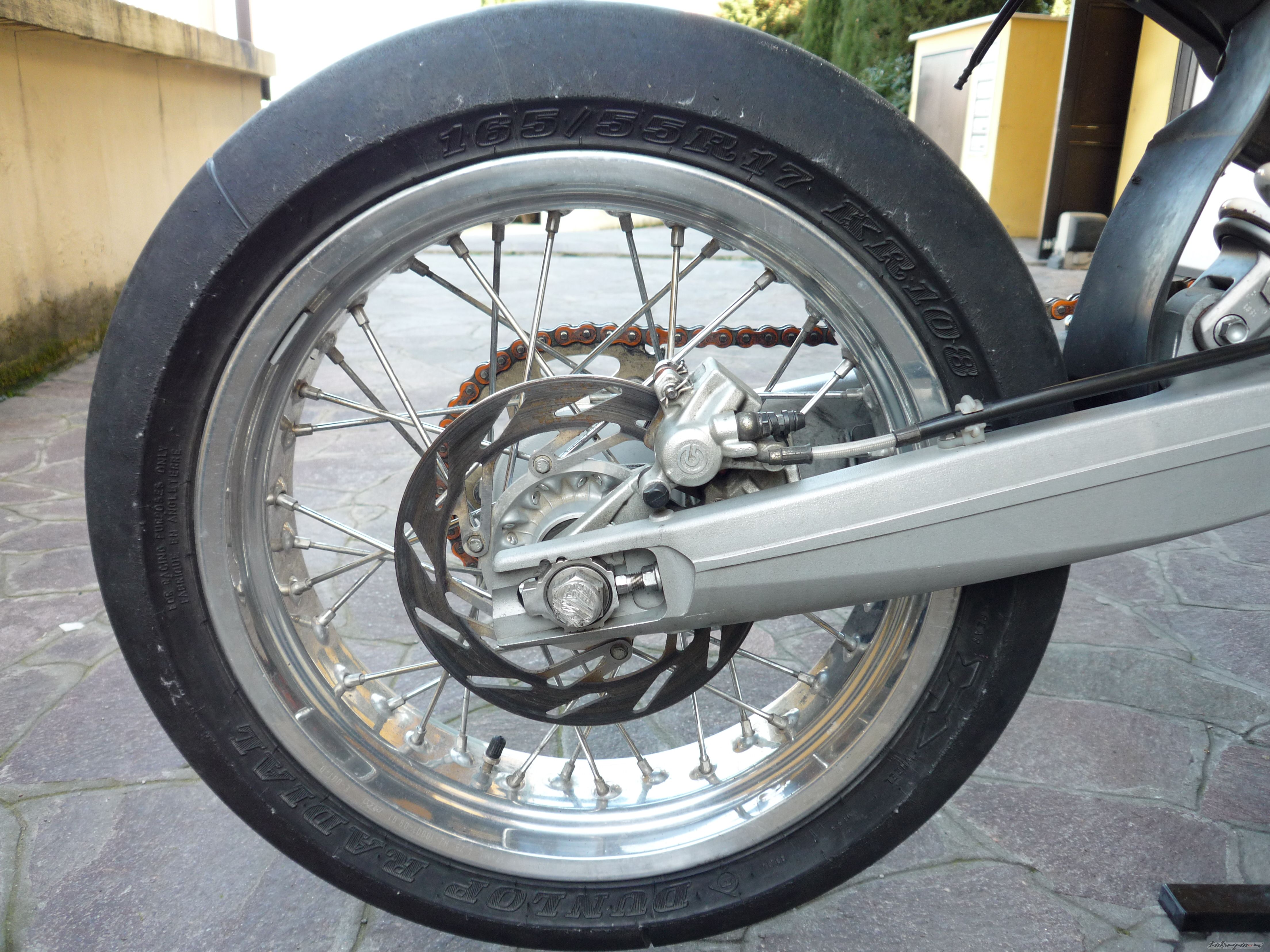 Photo 1570621