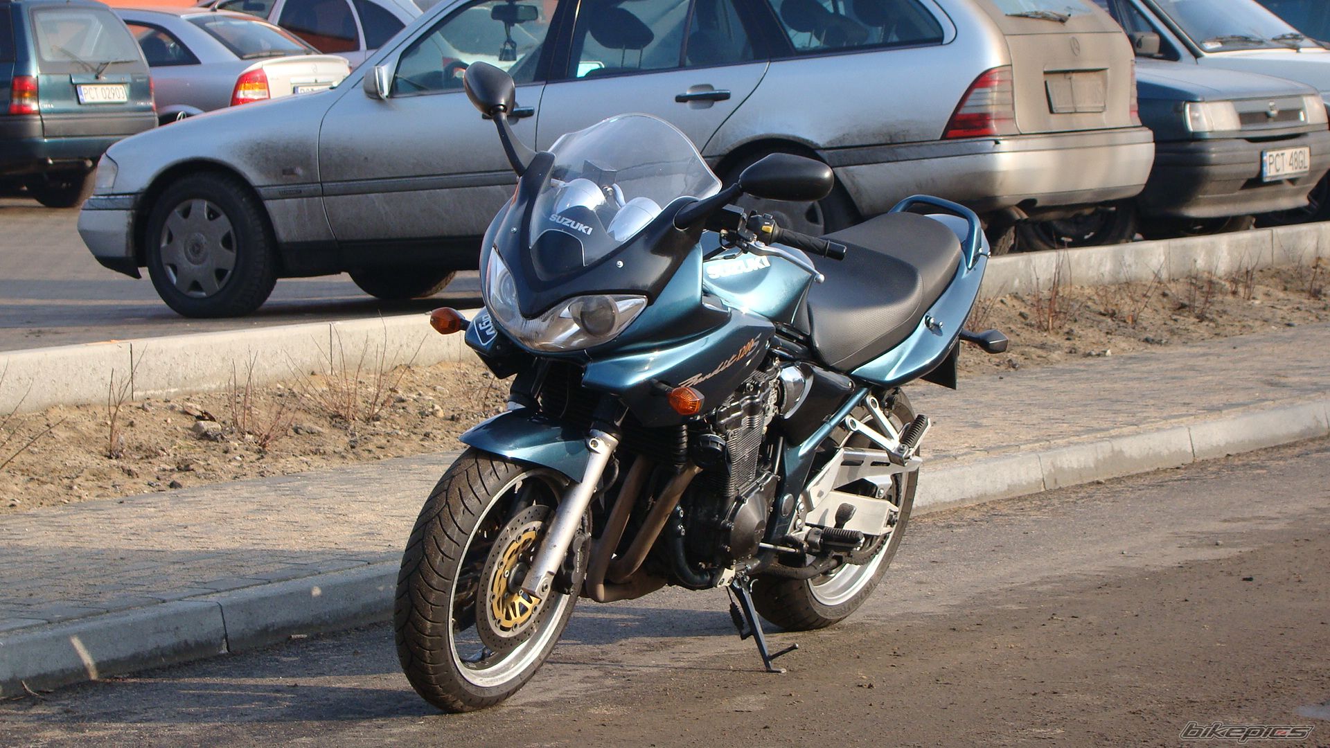Photo 1570964