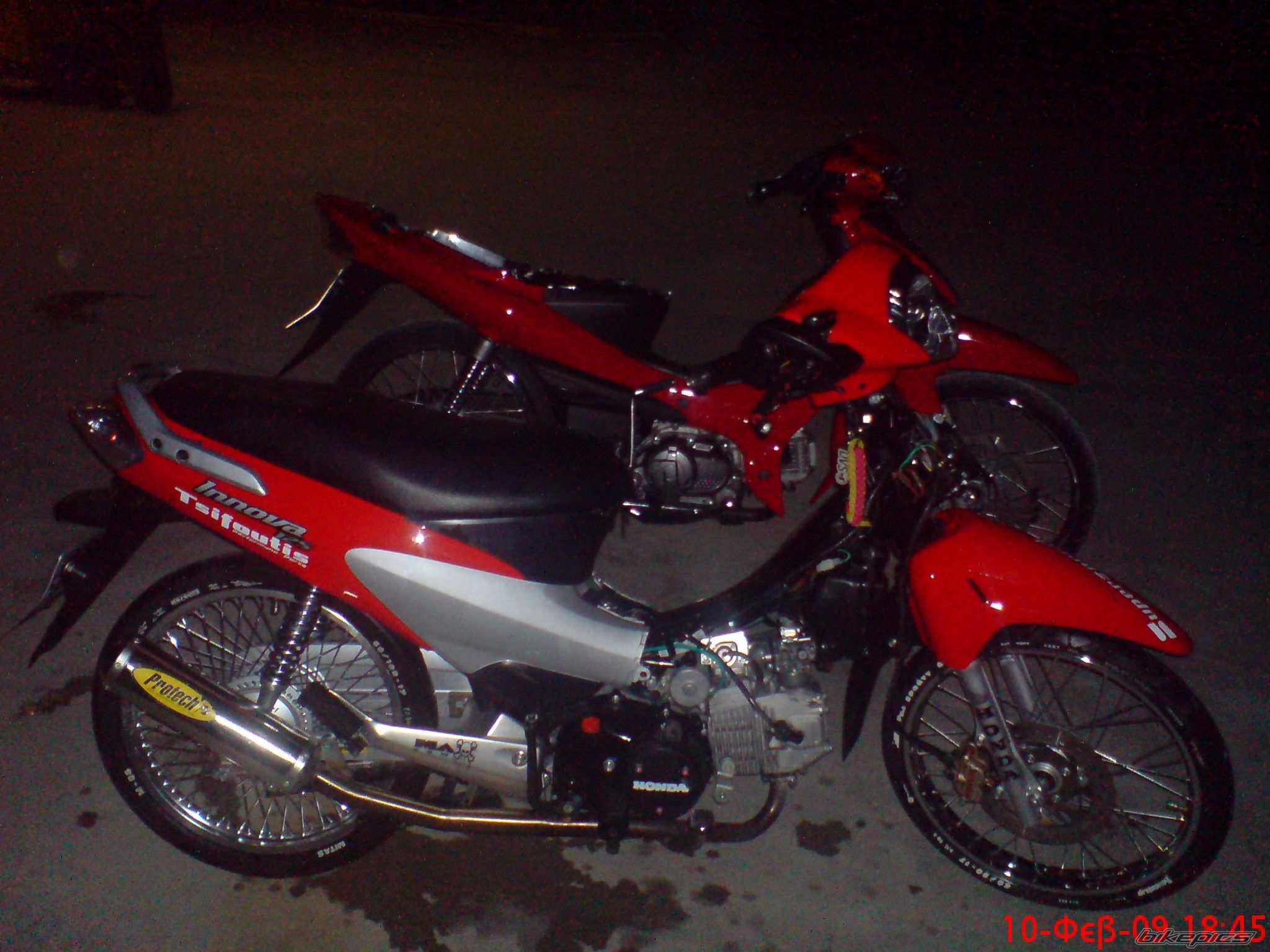 Photo 1571162