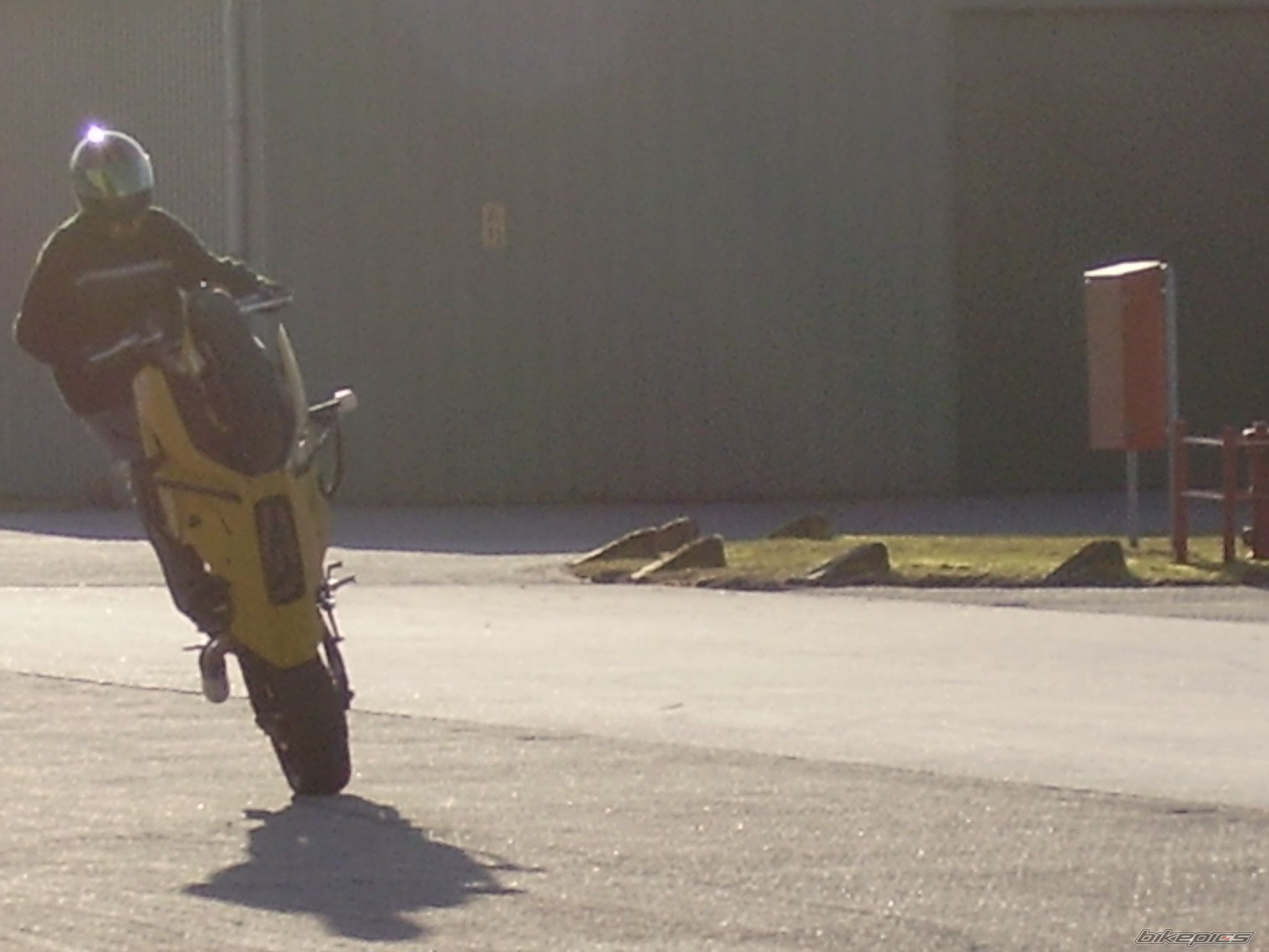 Photo 1571718