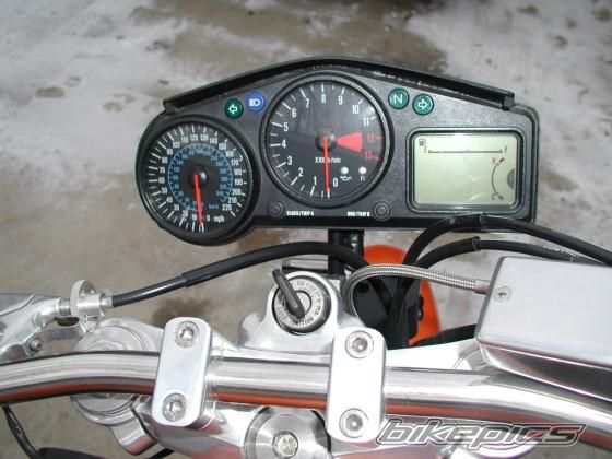Photo 1572099