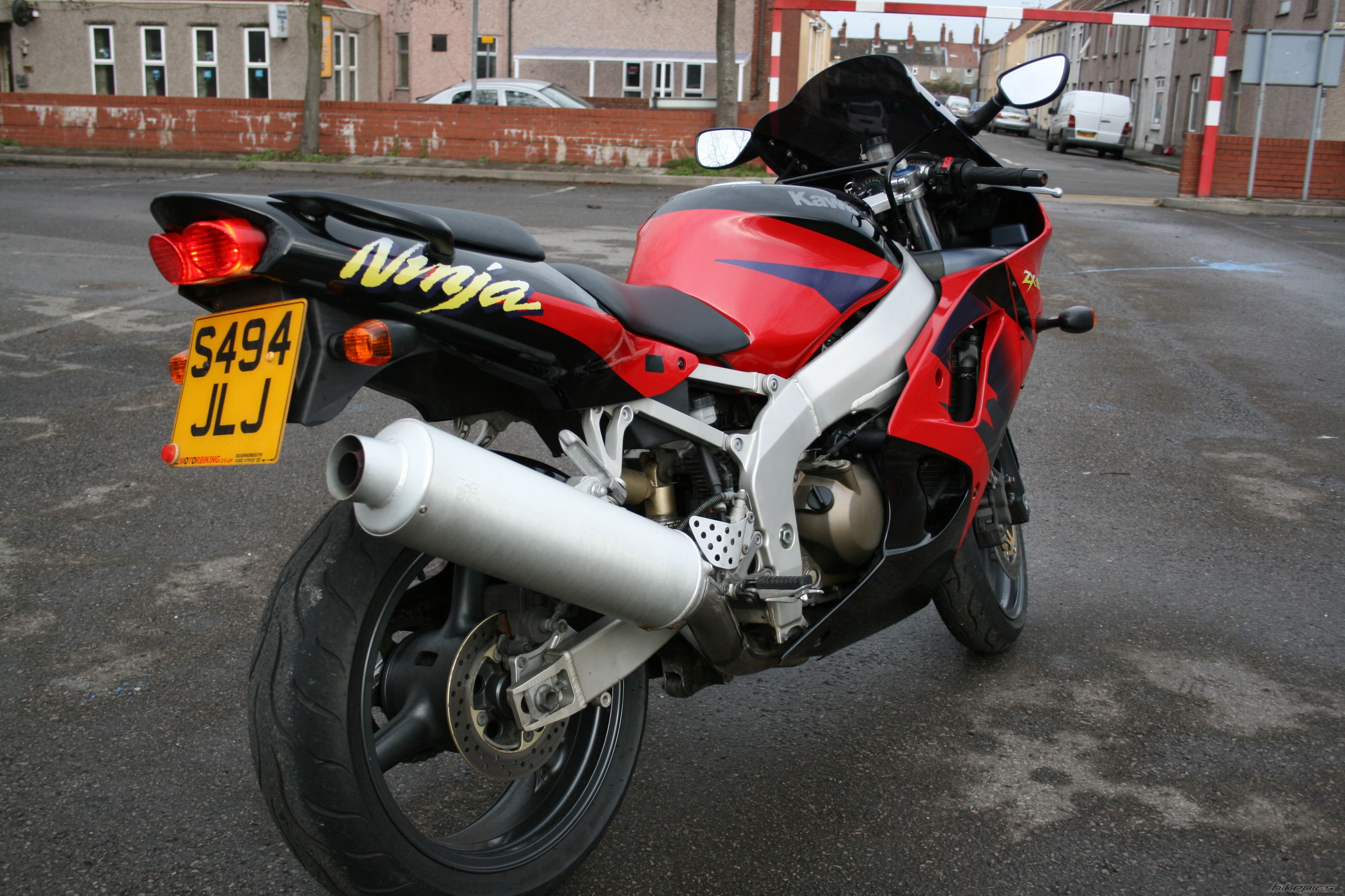 Photo 1572137