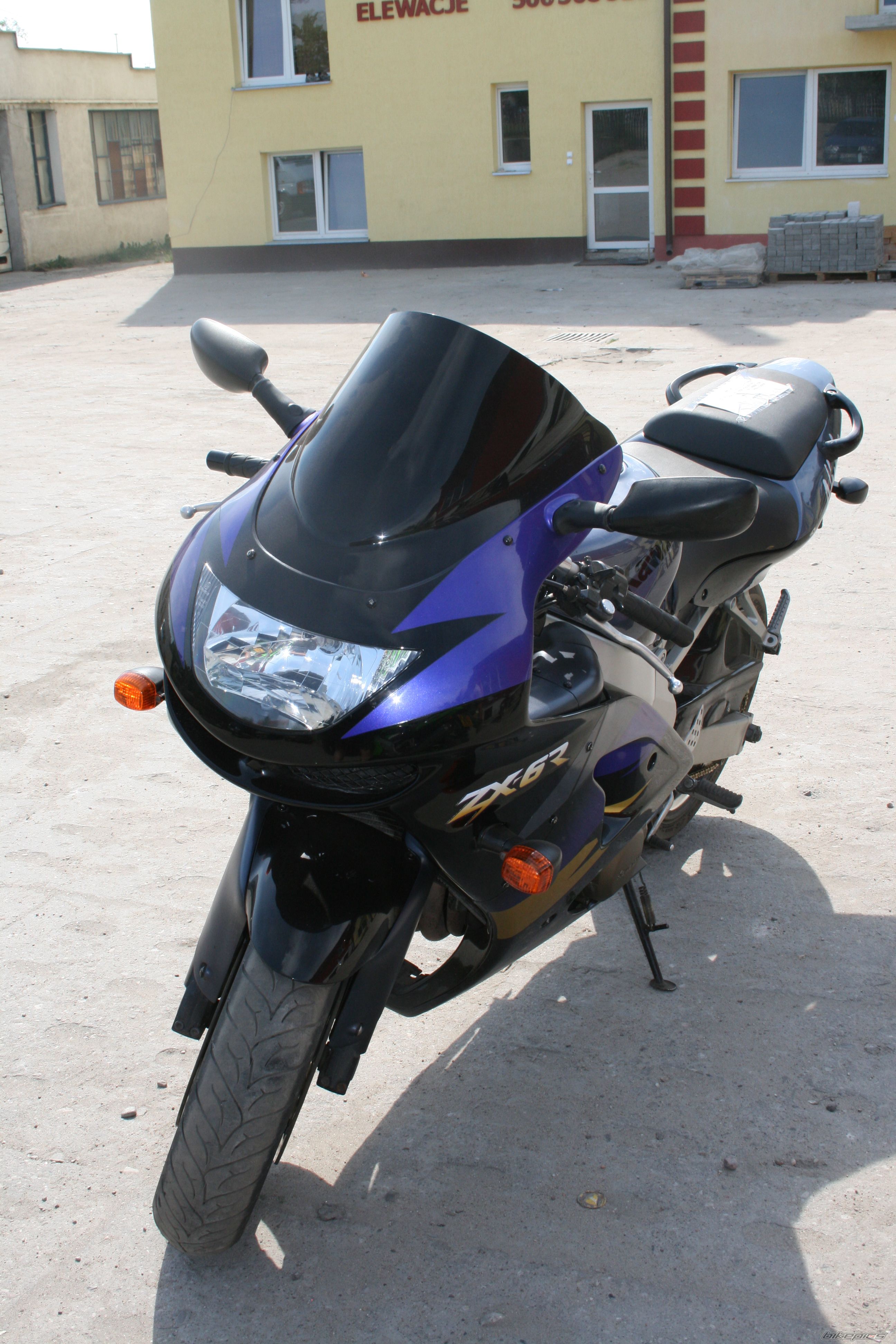 Photo 1572140