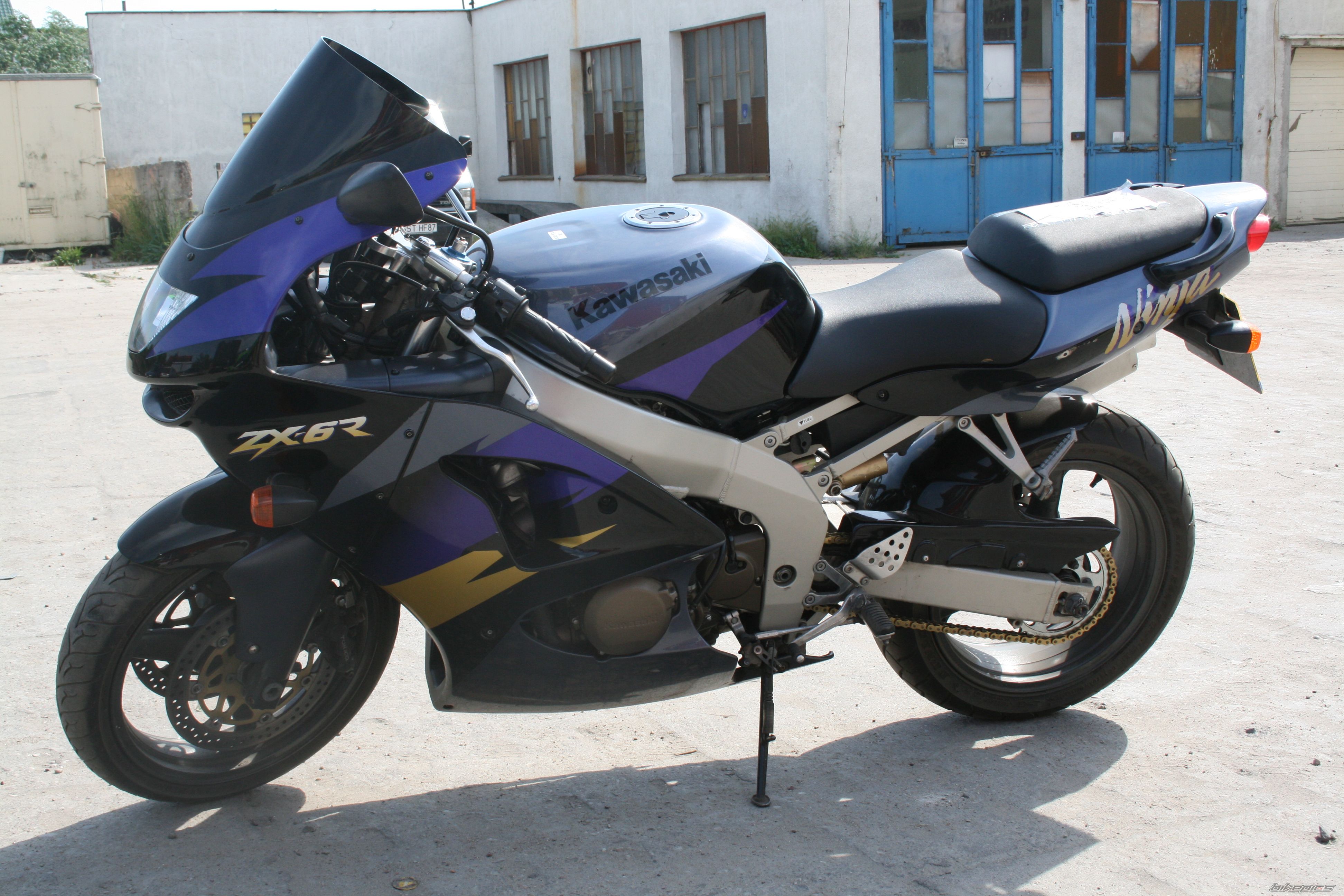 Photo 1572141