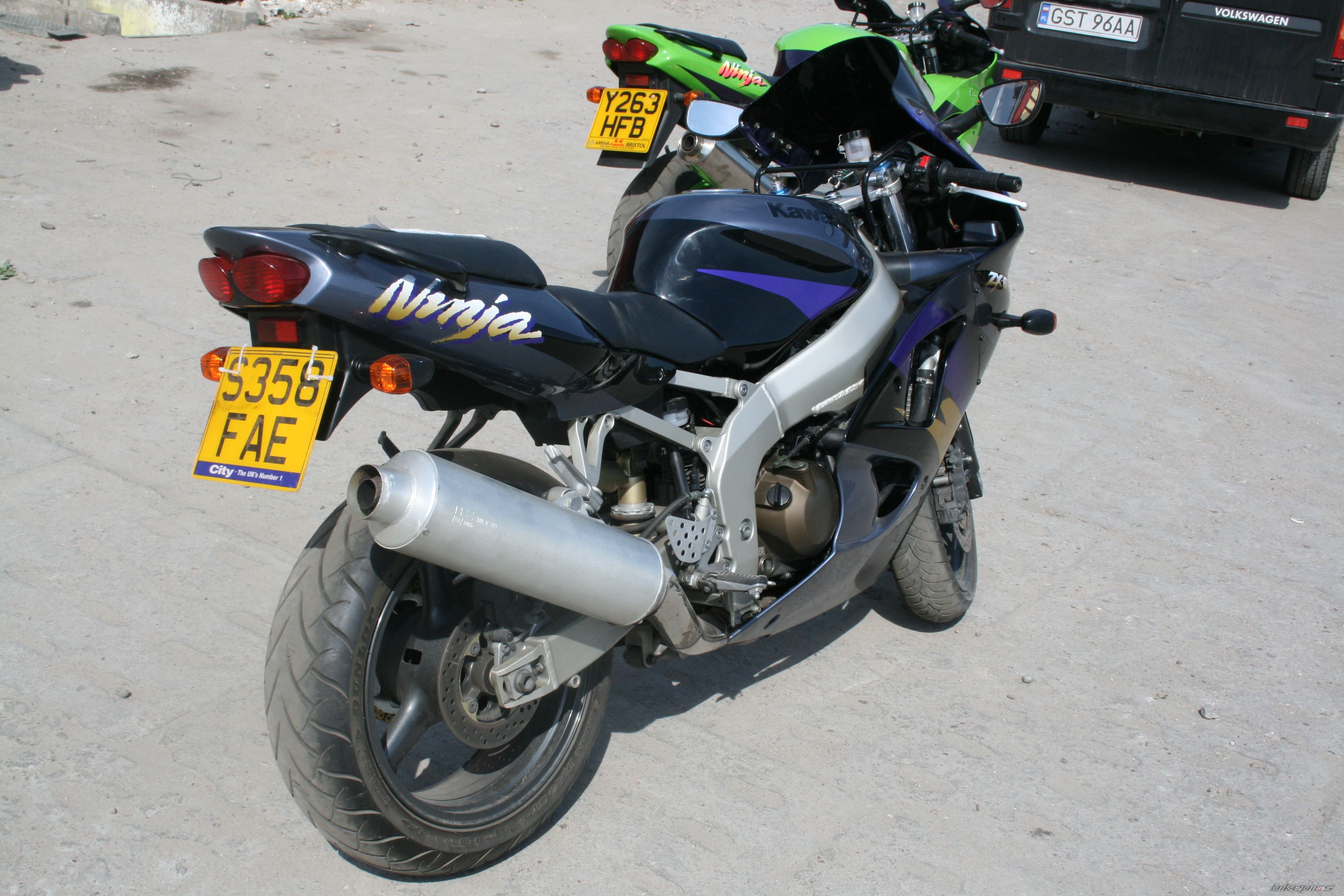 Photo 1572144