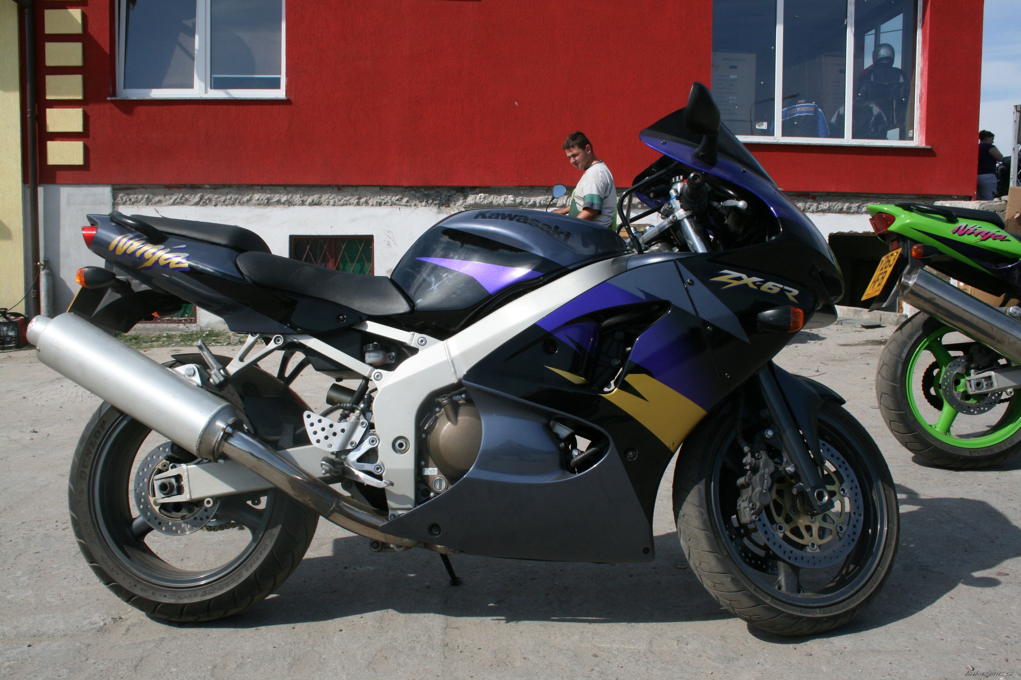 Photo 1572147