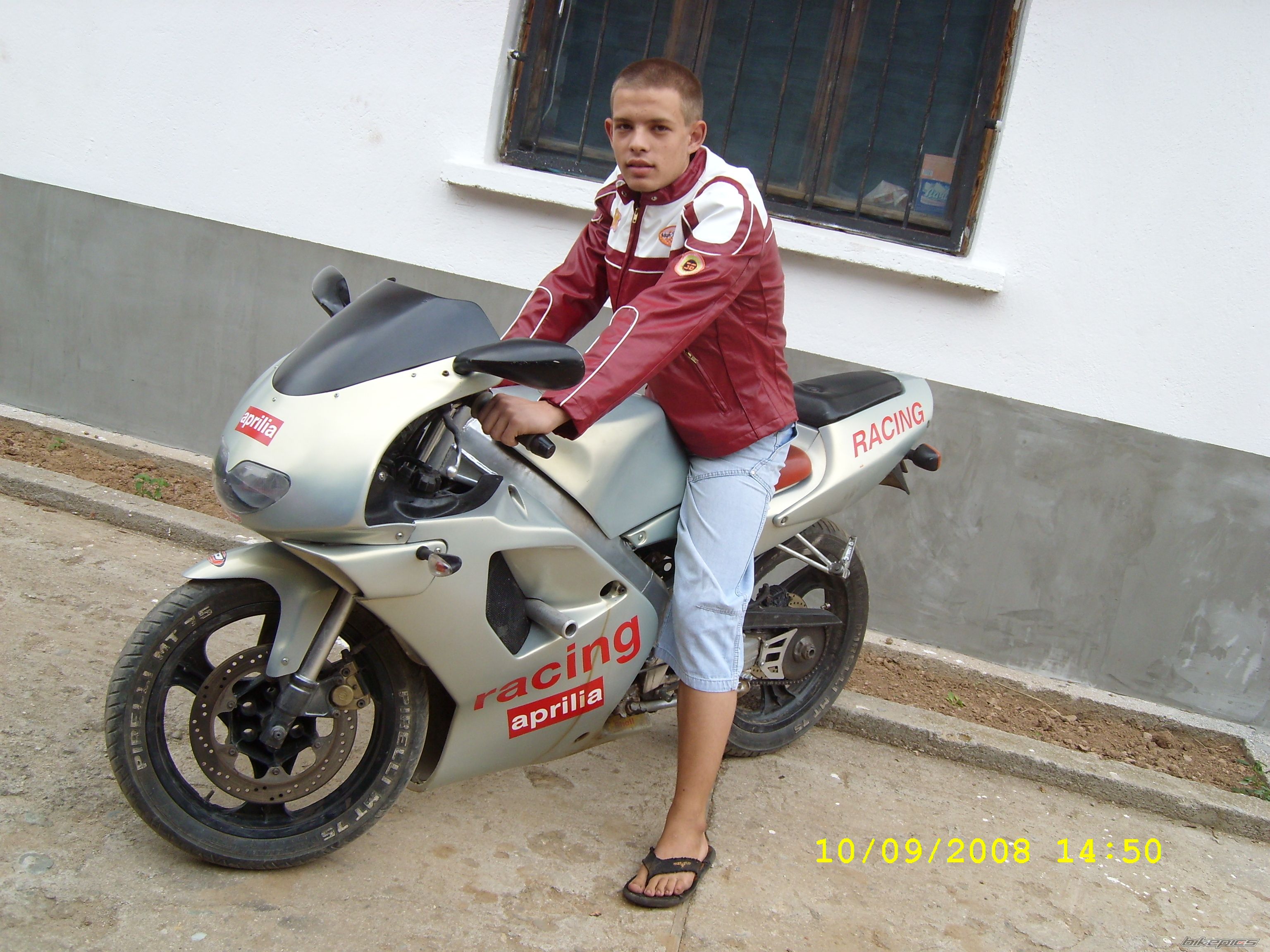 Photo 1572263