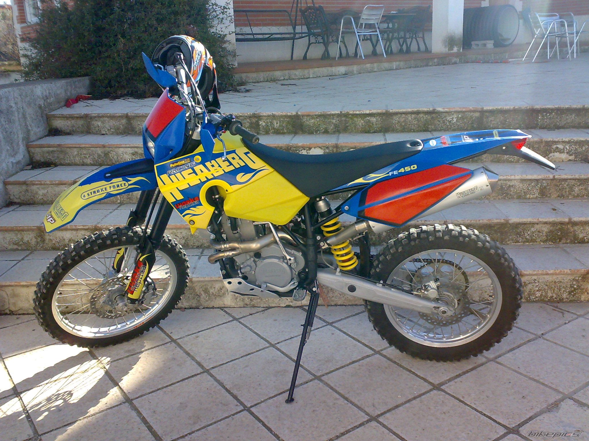 Photo 1572464