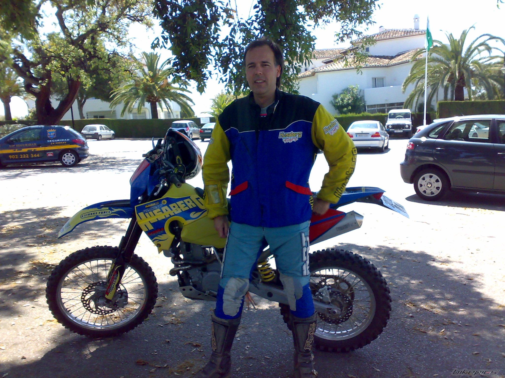 Photo 1572474