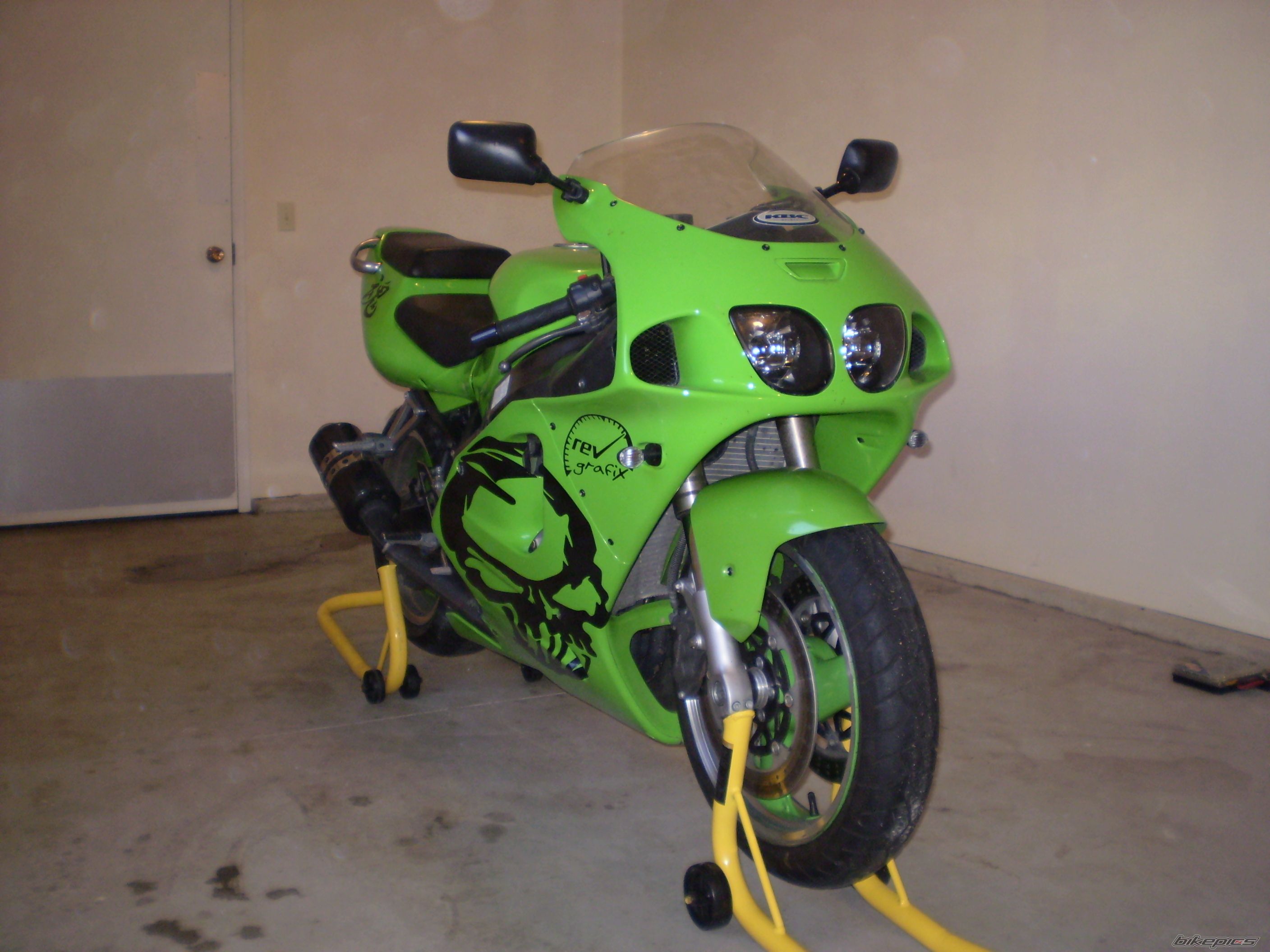 Photo 1572708