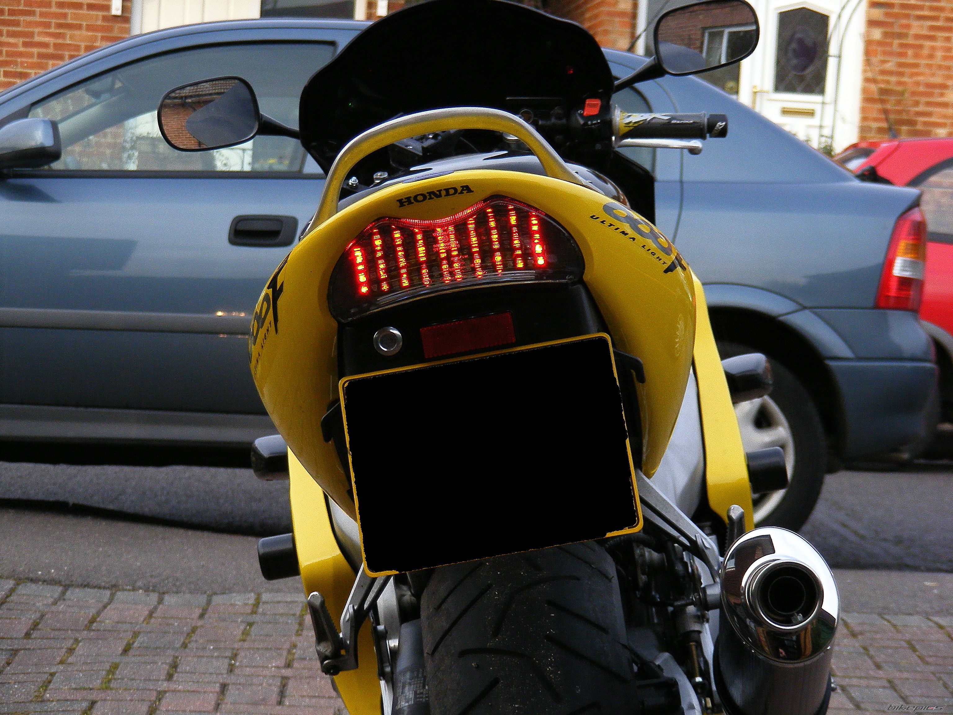 Photo 1572786