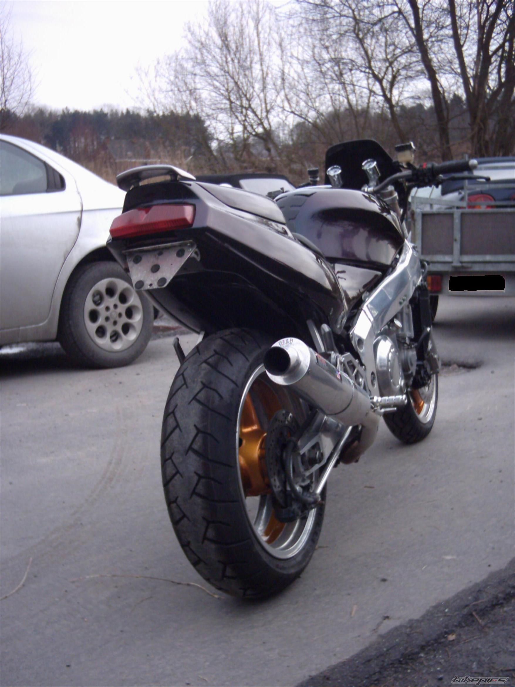 Photo 1572849