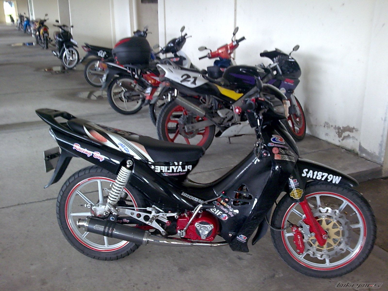 Photo 1572934