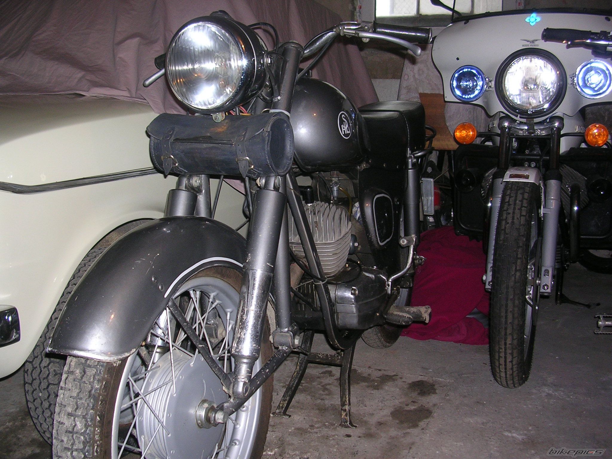 Photo 1573011