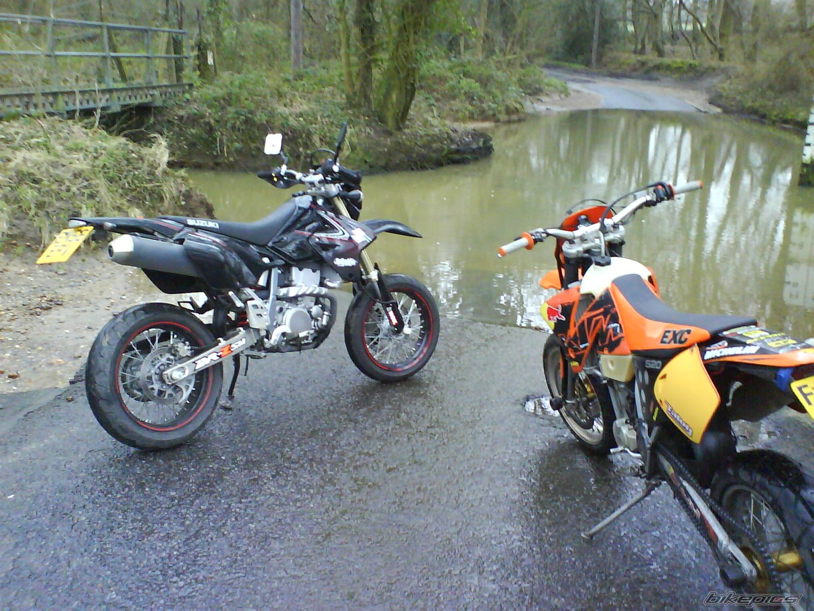 Photo 1573037