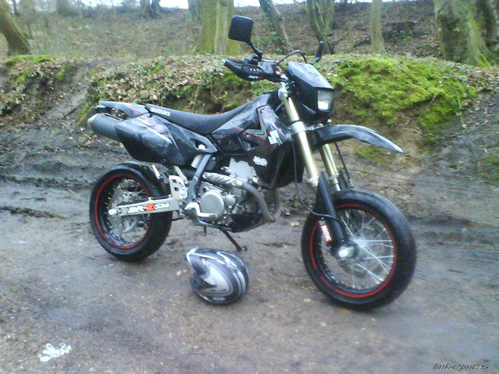 Photo 1573041