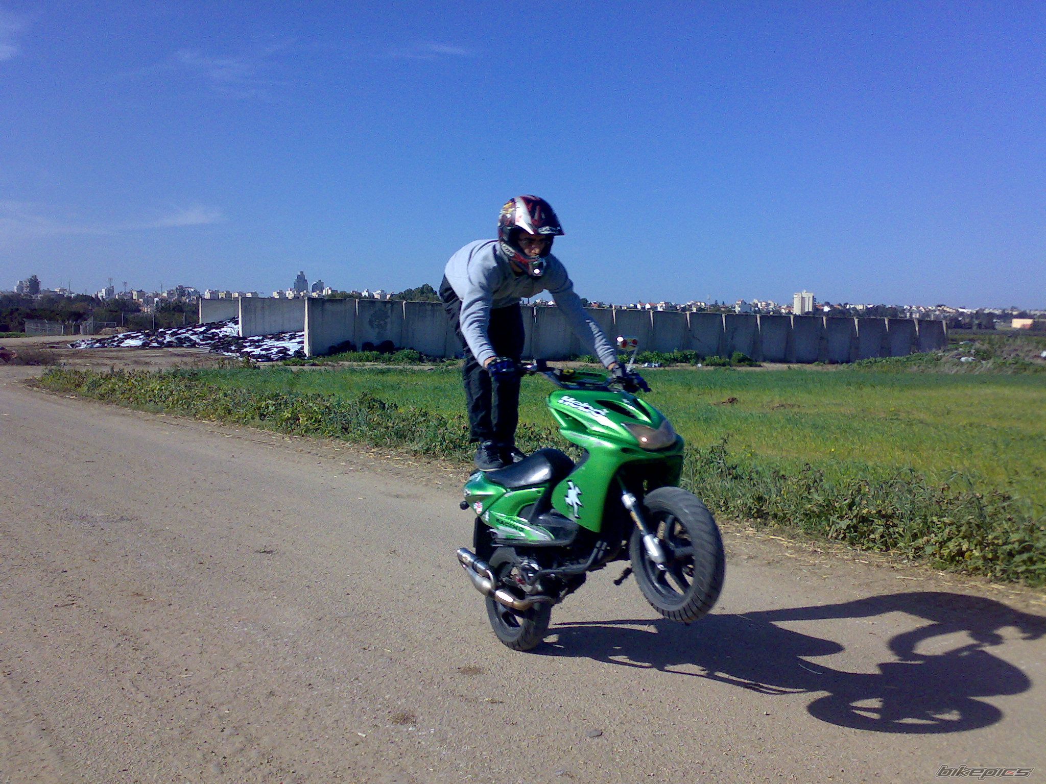 Photo 1573160