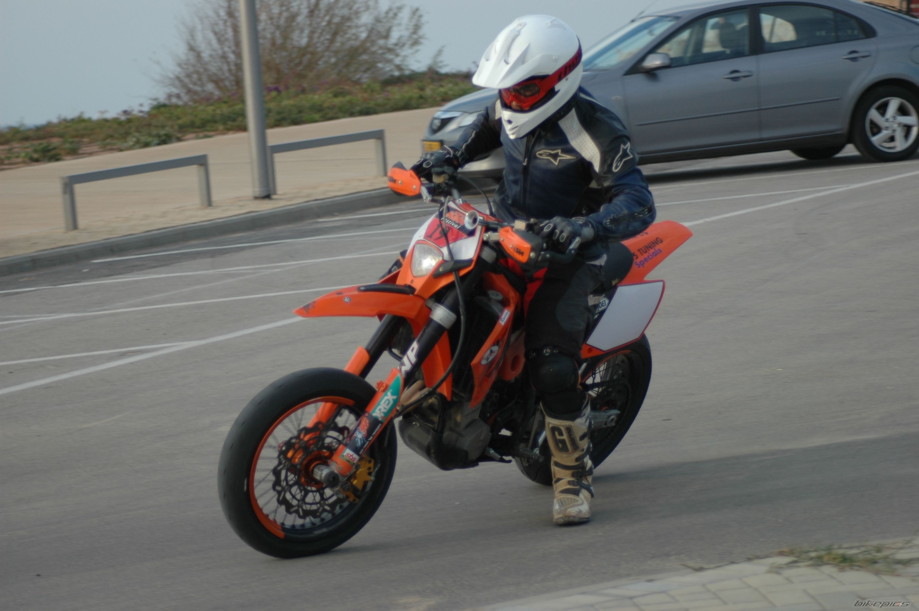 Photo 1573174